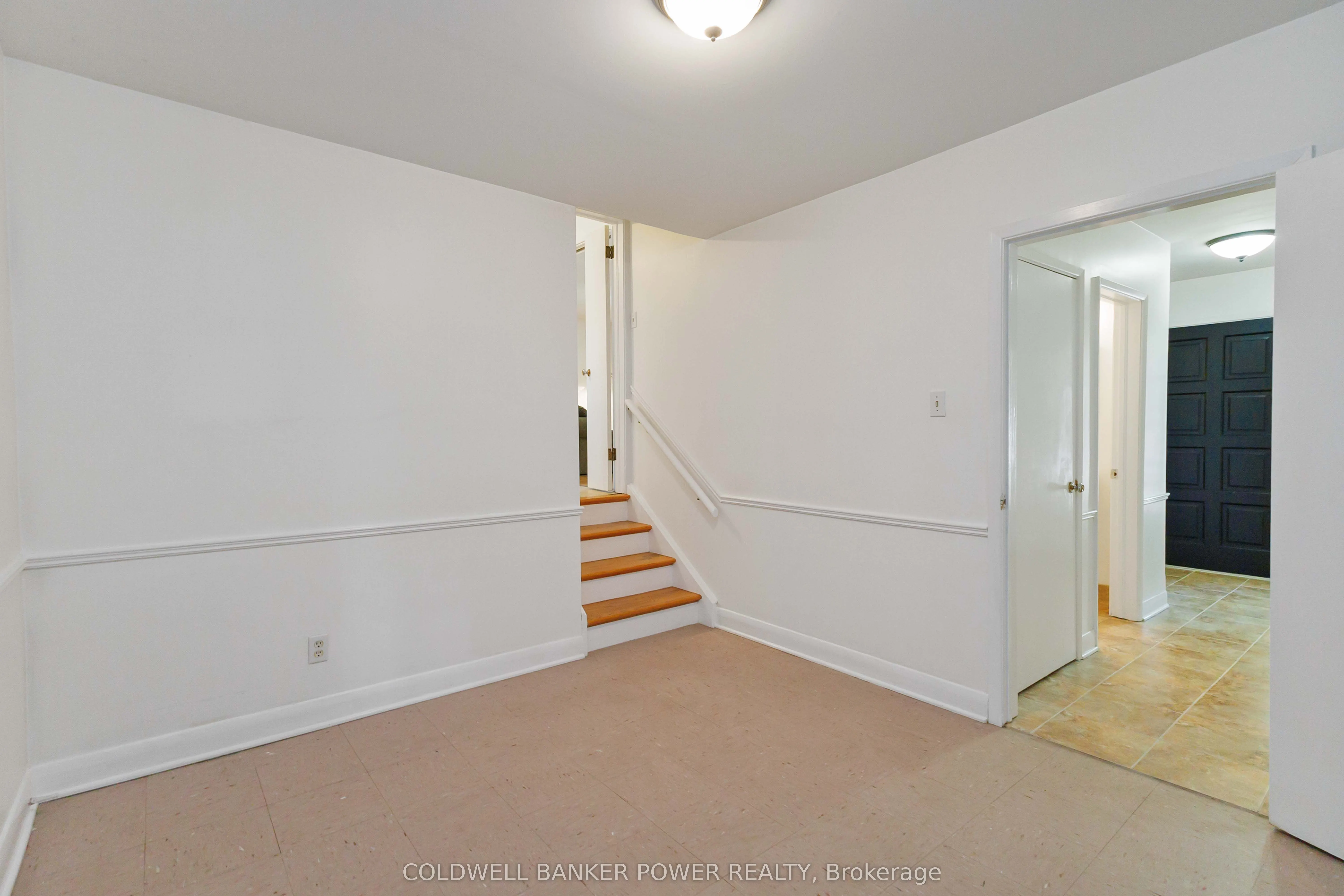1 Mcleod Crescent
