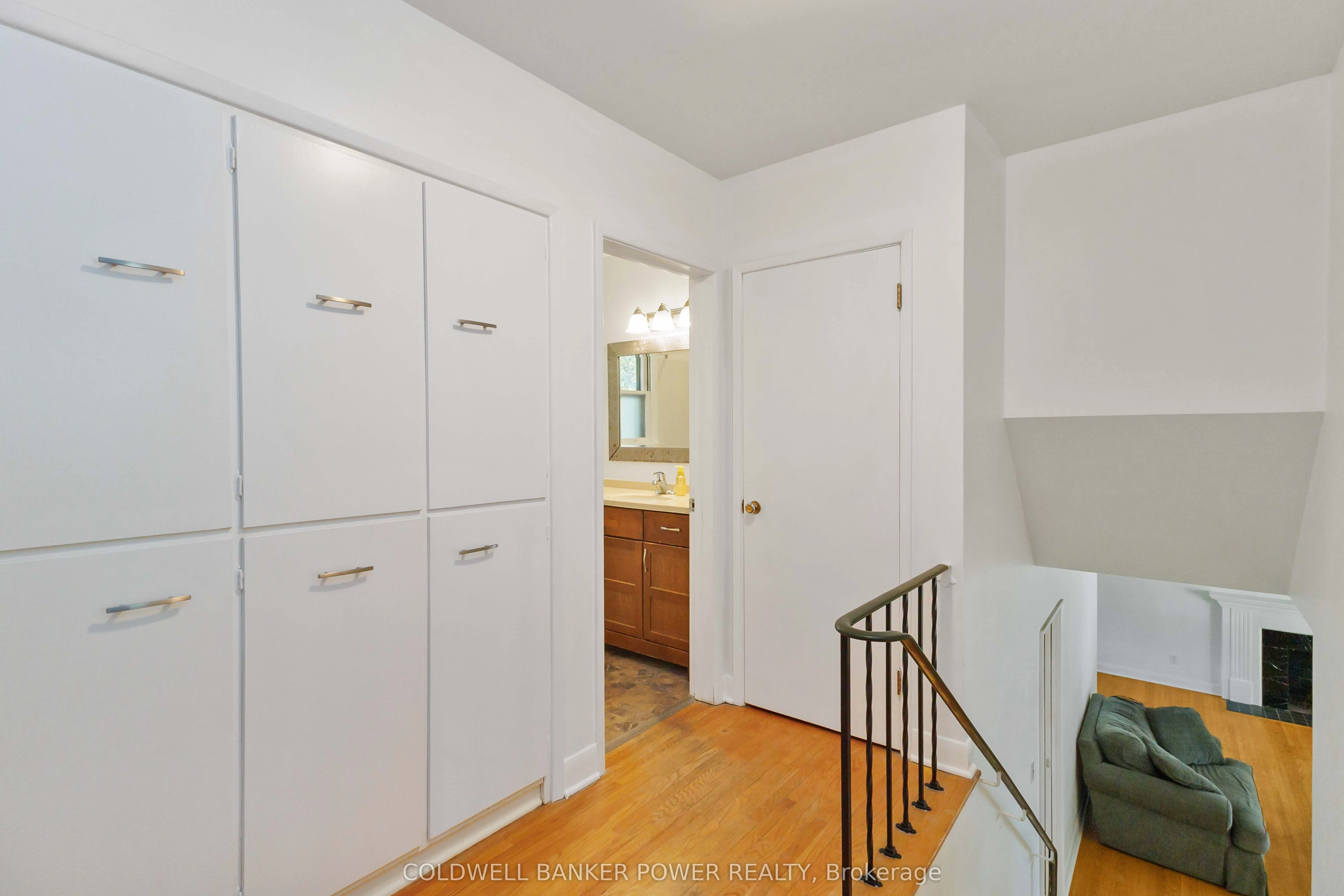 1 Mcleod Crescent