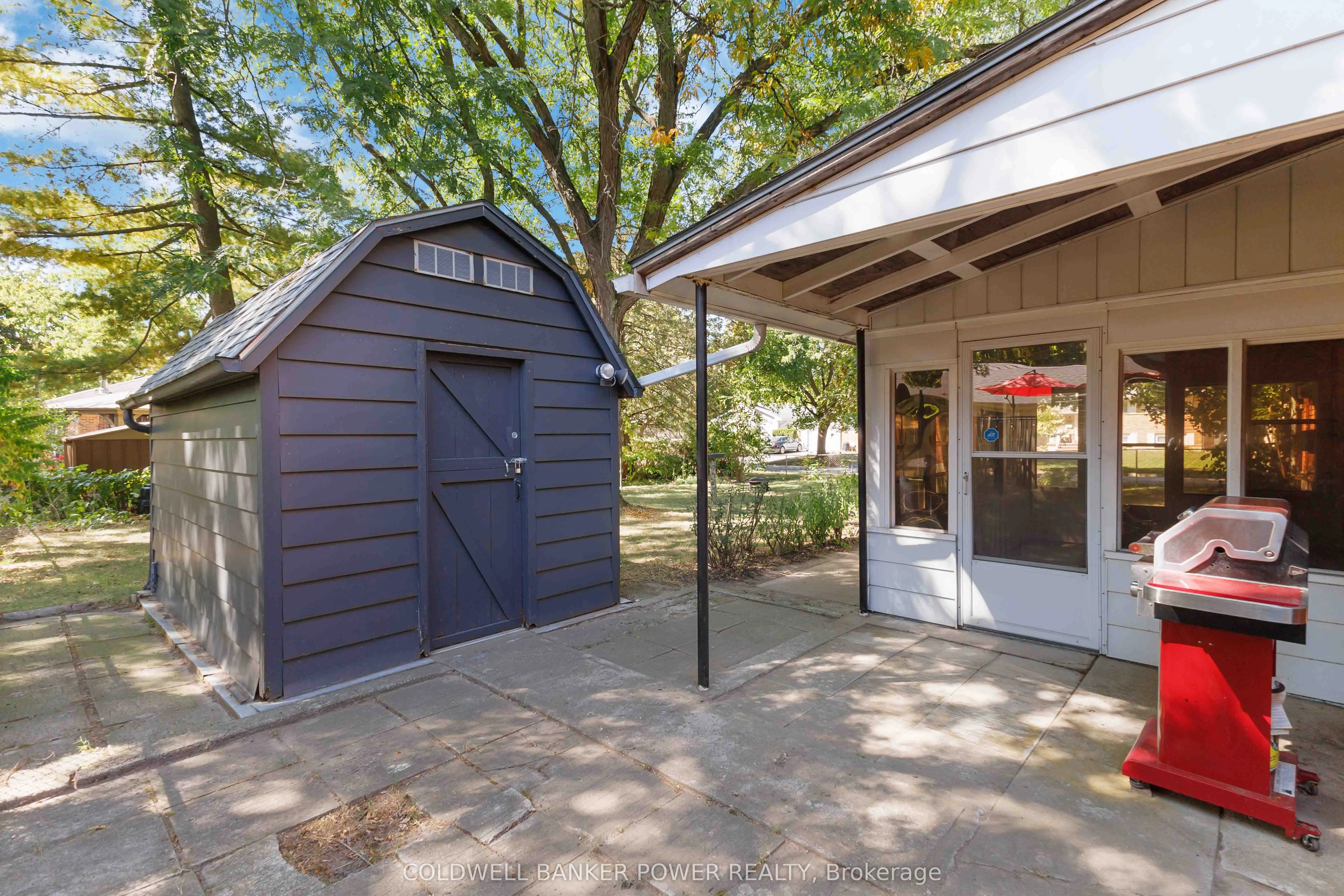 1 Mcleod Crescent