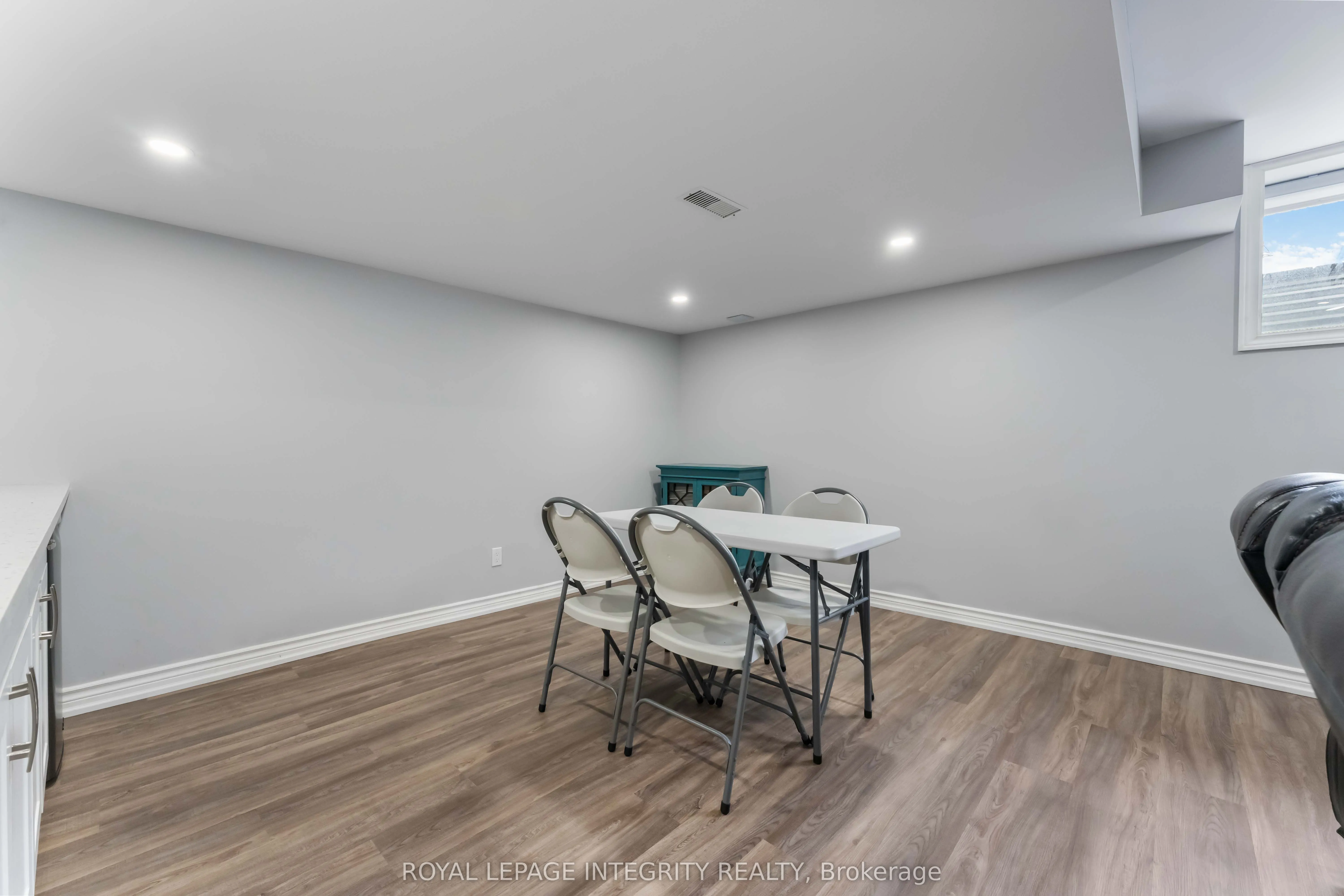 563 Egret Way