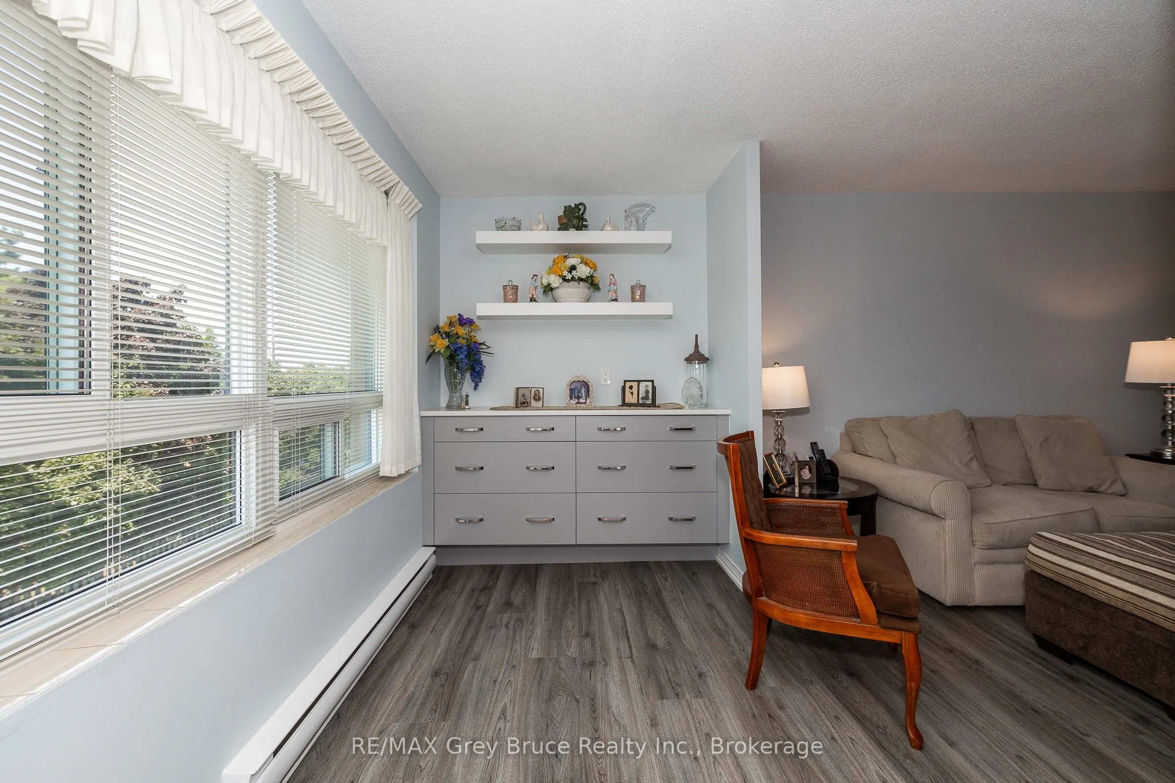 850 6TH Street E #309