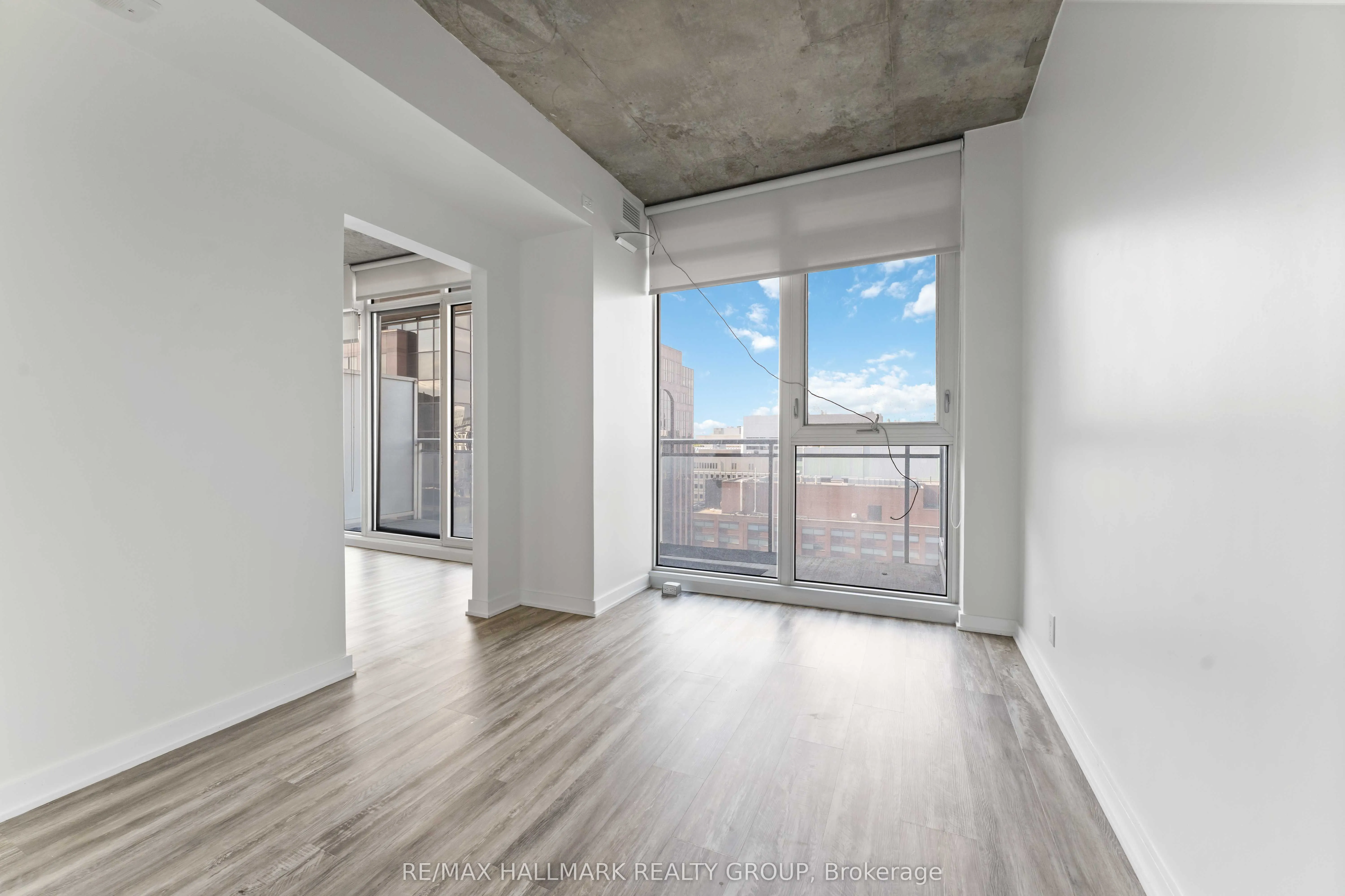 324 LAURIER Avenue, #1806