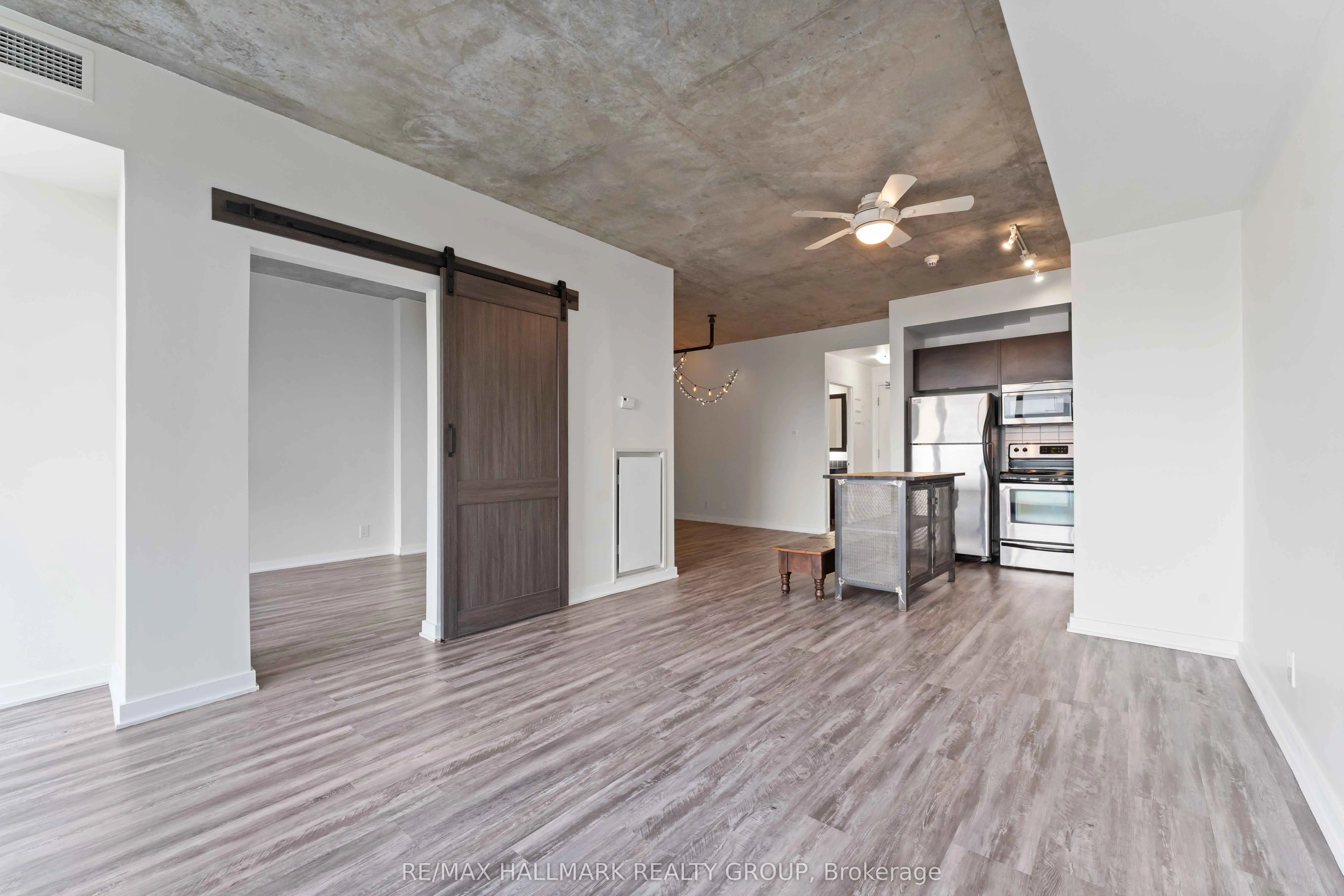 324 LAURIER Avenue, #1806