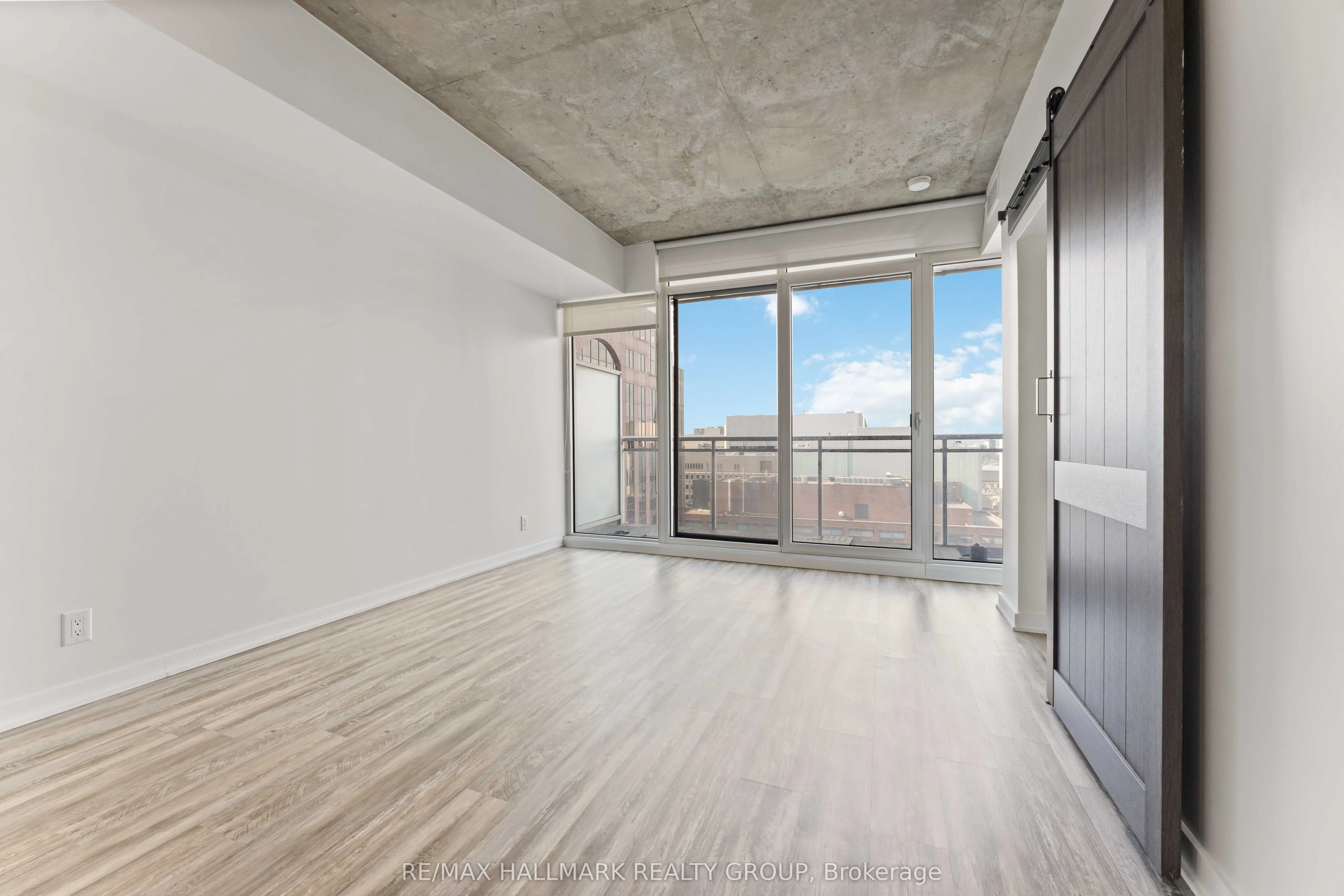 324 LAURIER Avenue, #1806