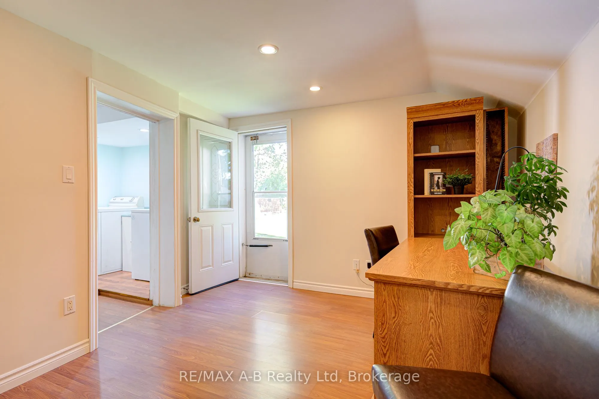137 Dufferin Street