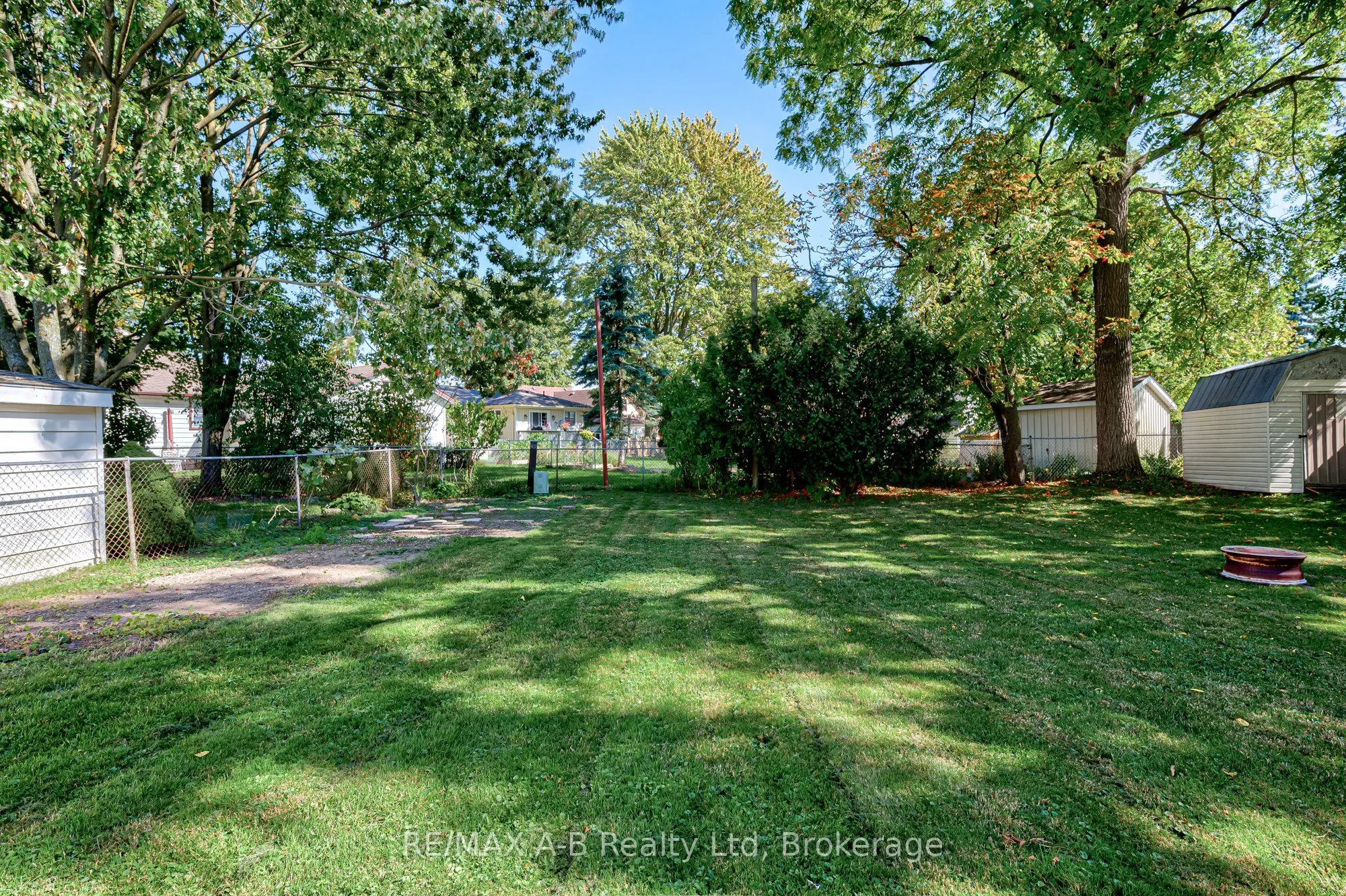 137 Dufferin Street