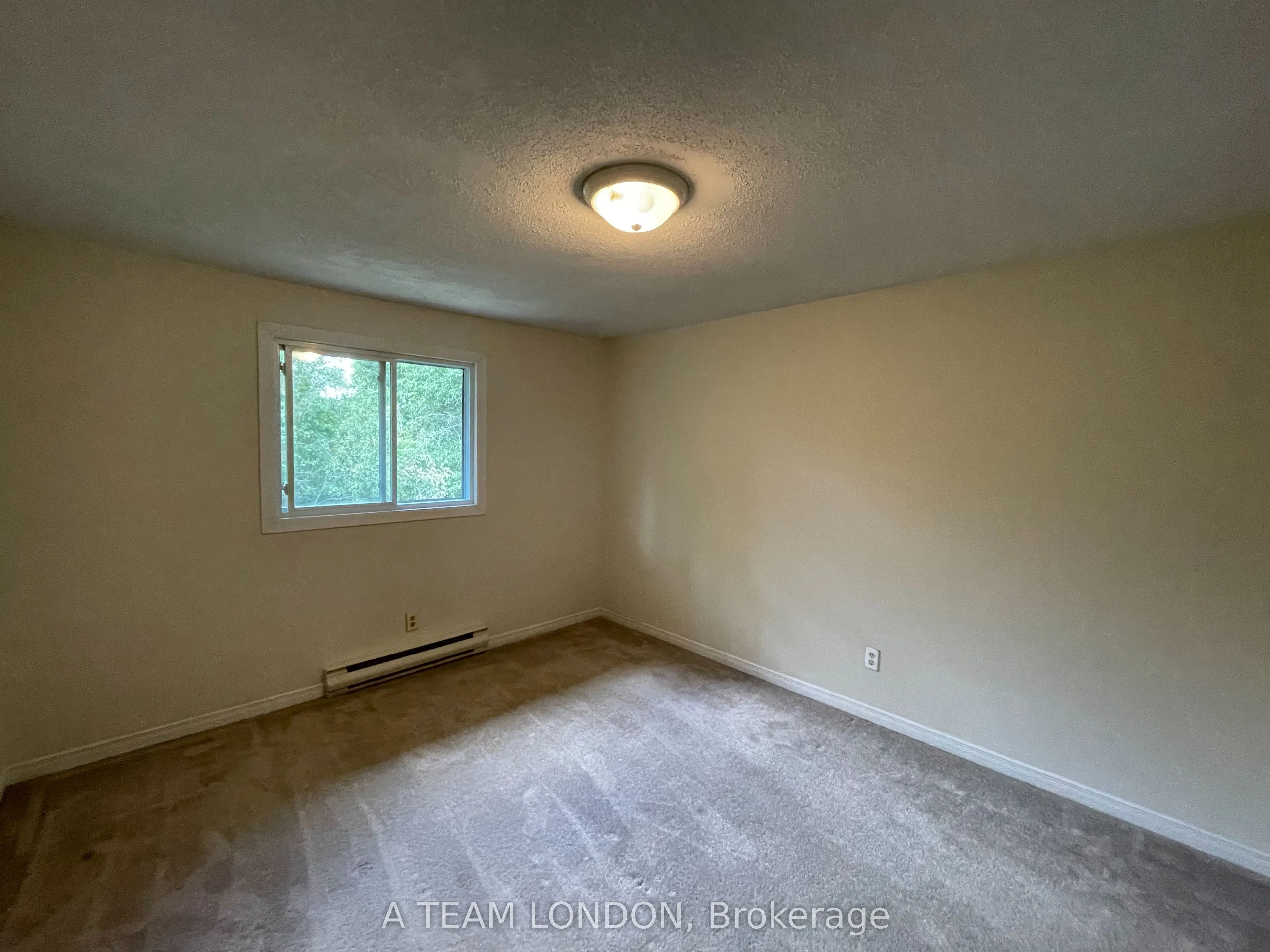 355 Sandringham Crescent, #39