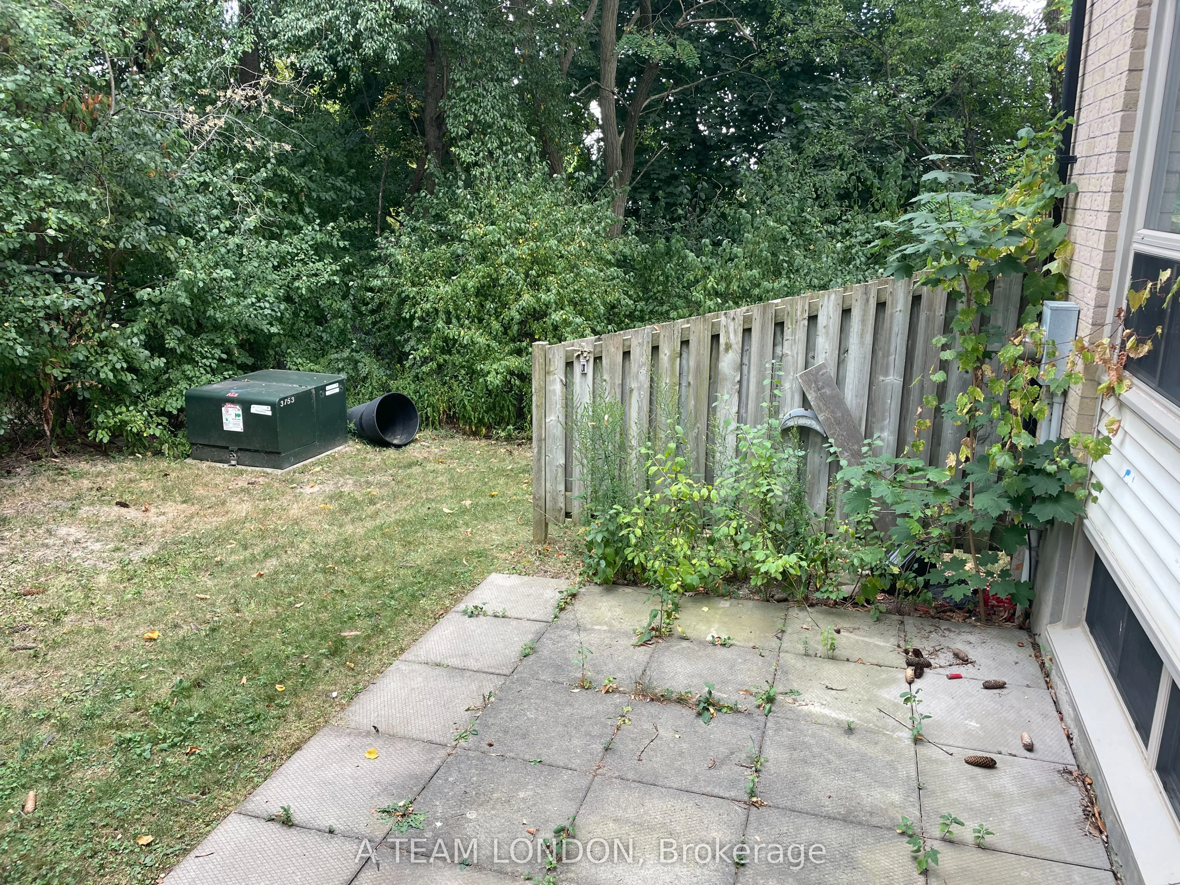355 Sandringham Crescent, #39