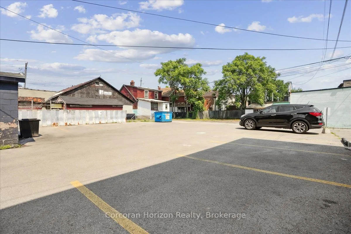 659 BARTON Street E, #Main