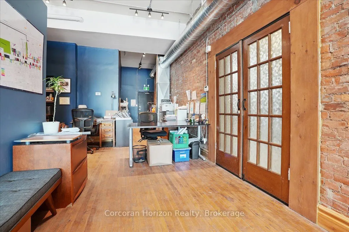 659 BARTON Street E, #Main