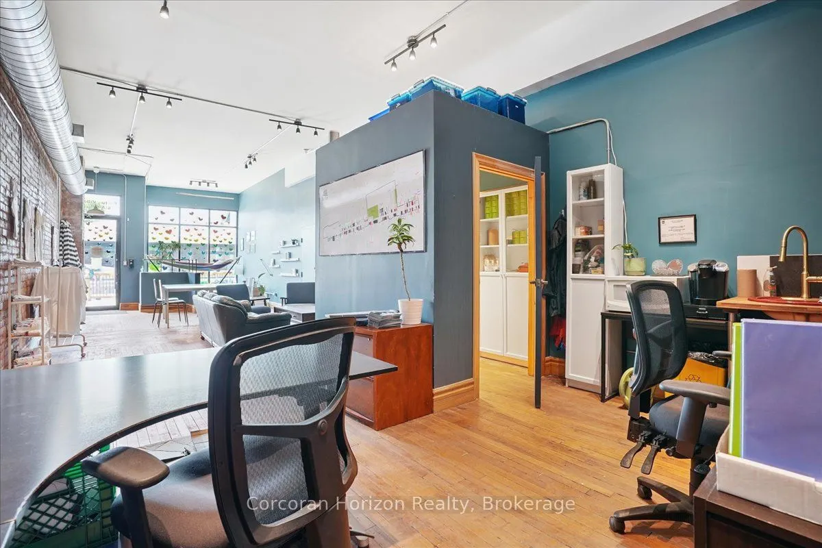 659 BARTON Street E, #Main
