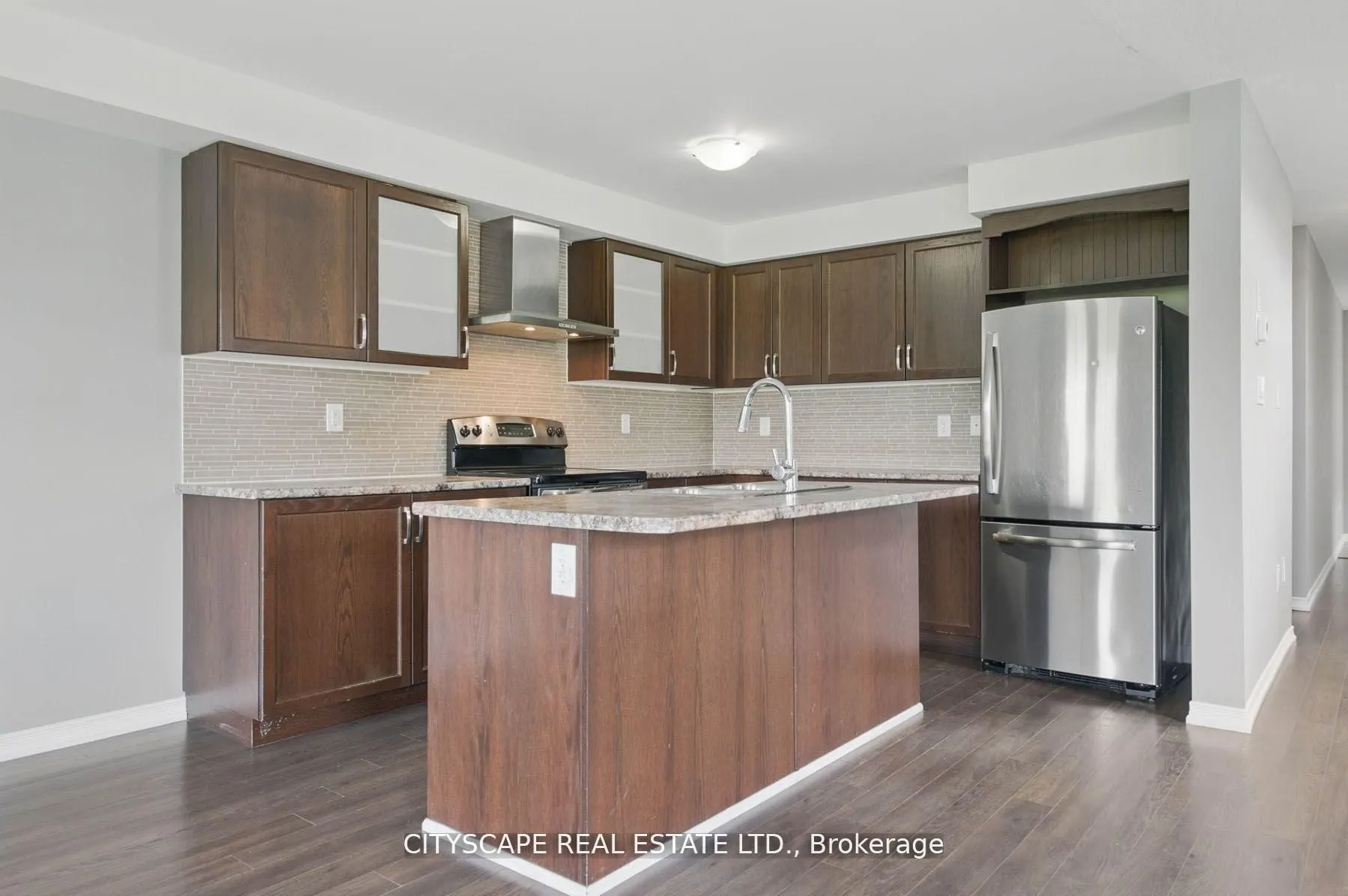 8485 Primrose Lane