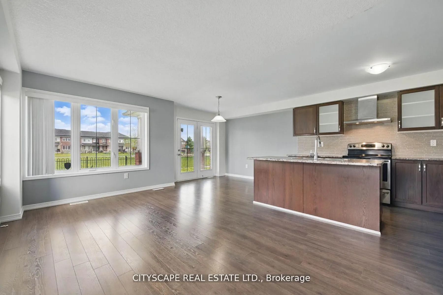 8485 Primrose Lane