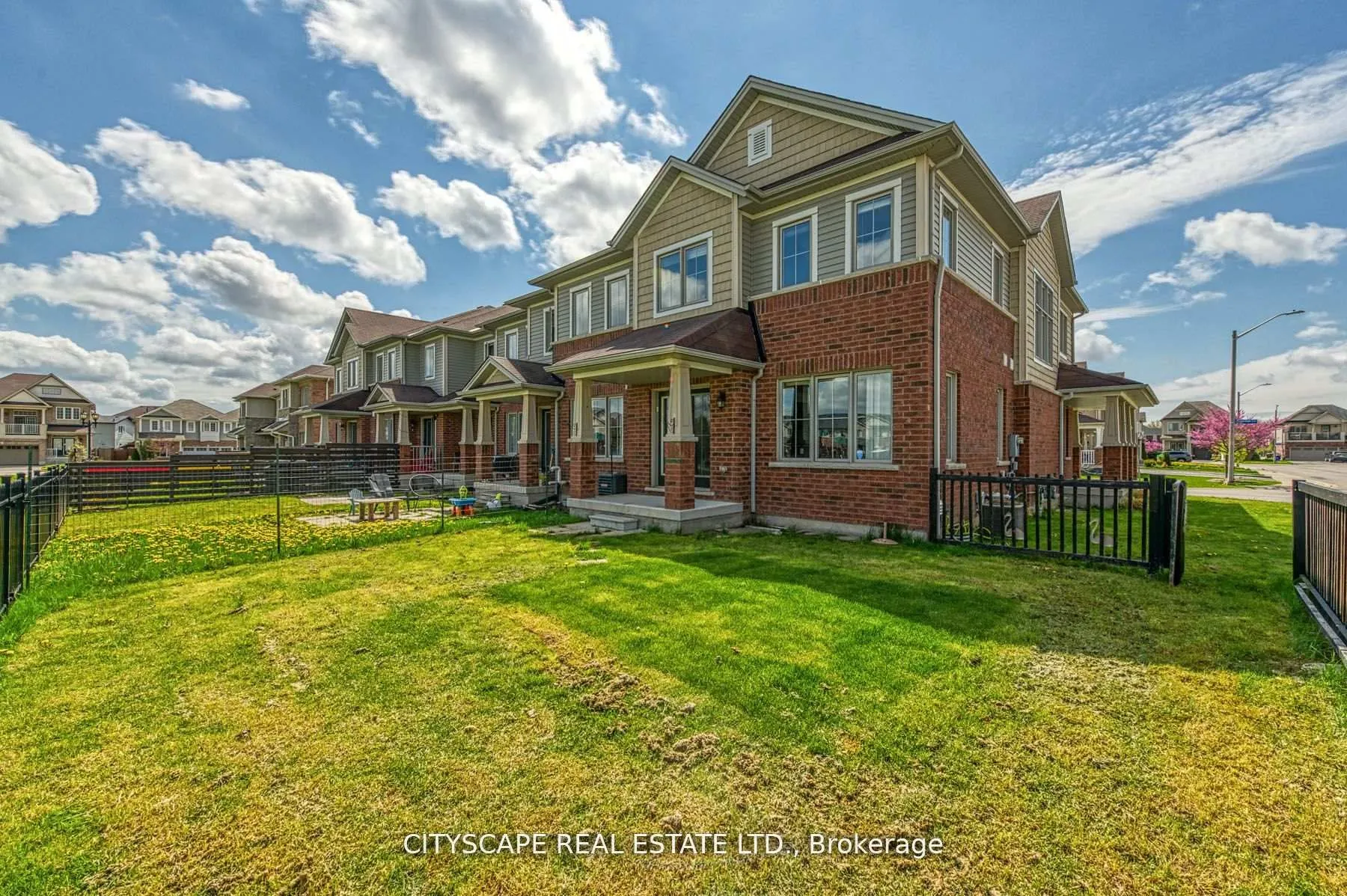8485 Primrose Lane