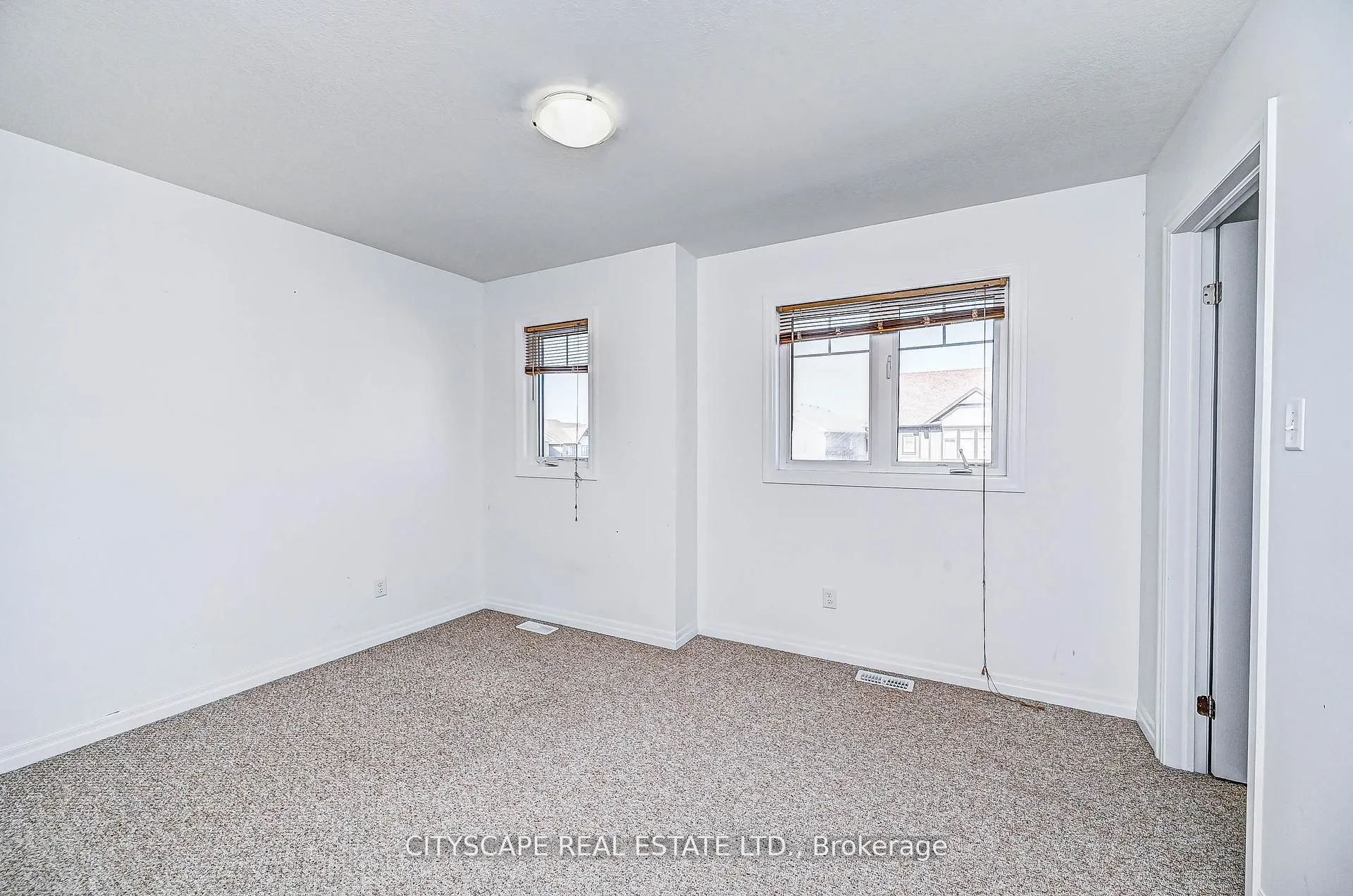 6 Castlebay Street