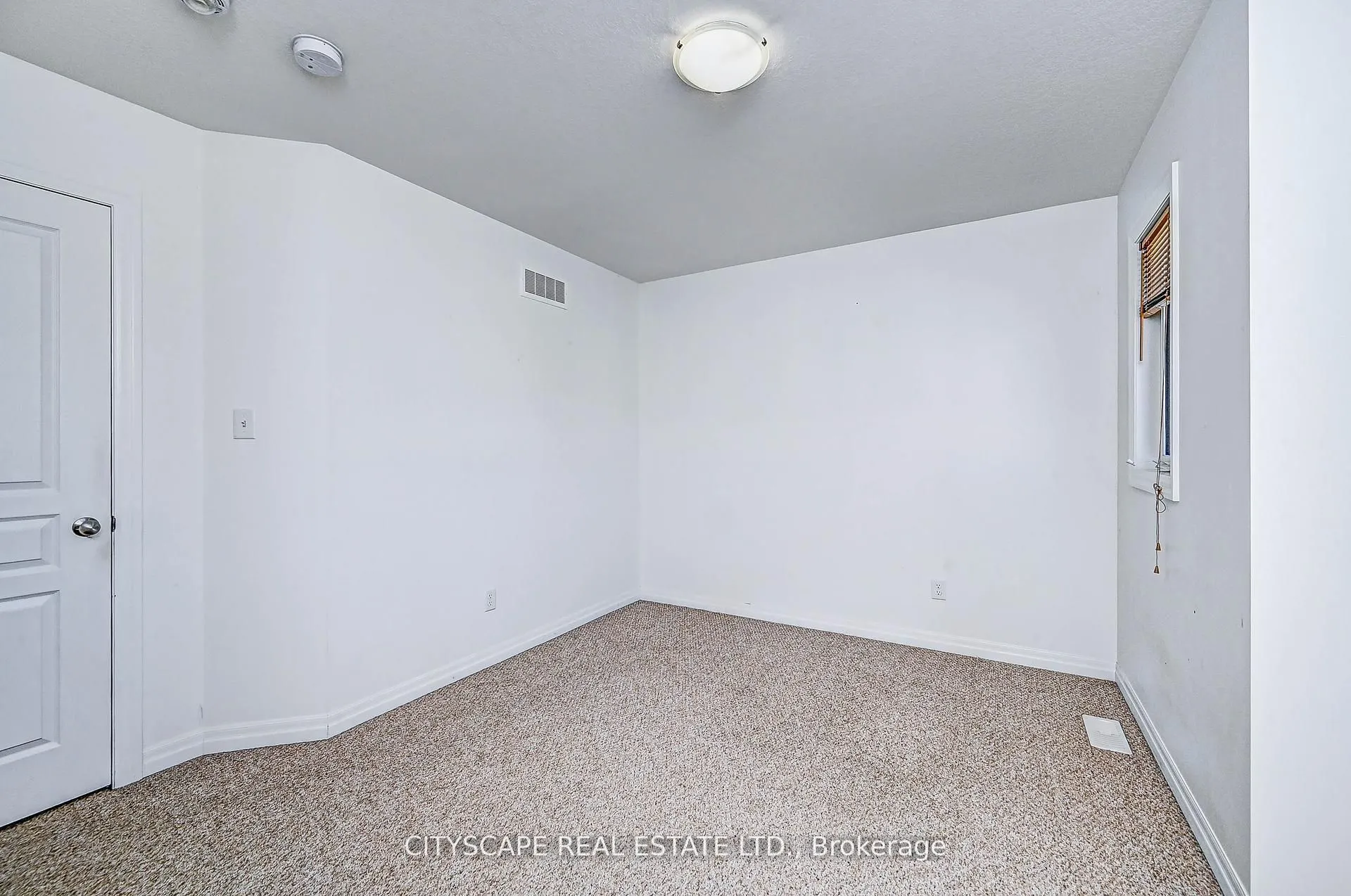 6 Castlebay Street