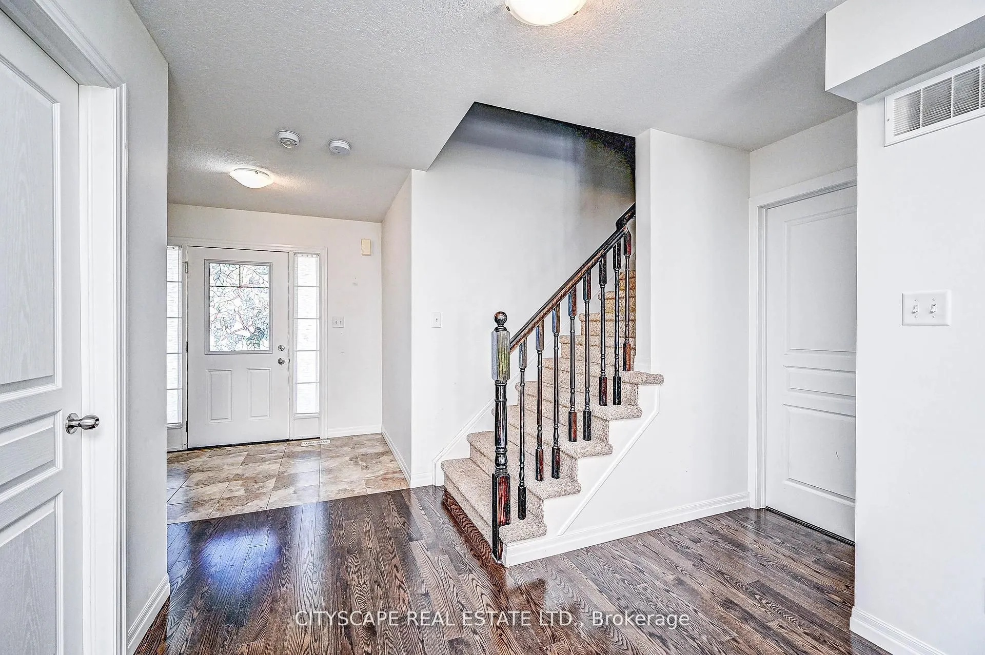6 Castlebay Street