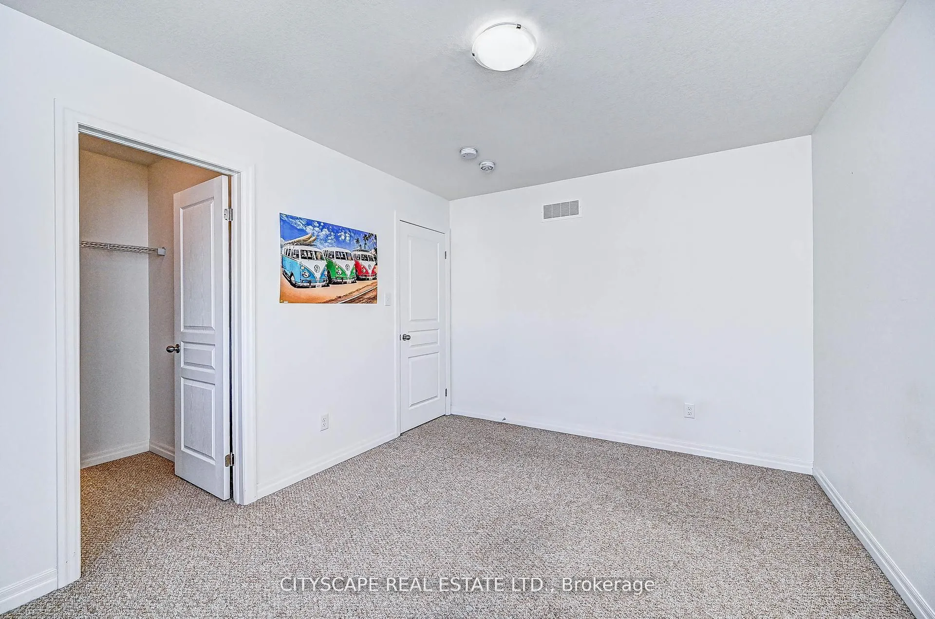 6 Castlebay Street