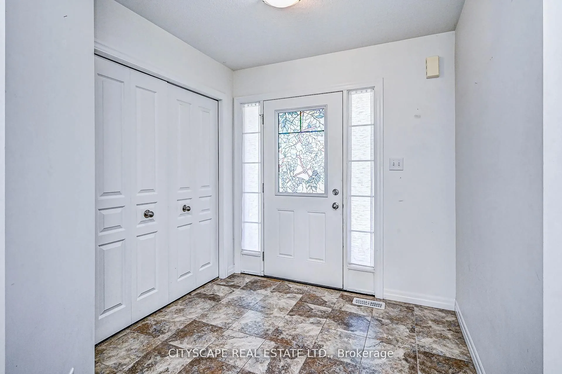 6 Castlebay Street