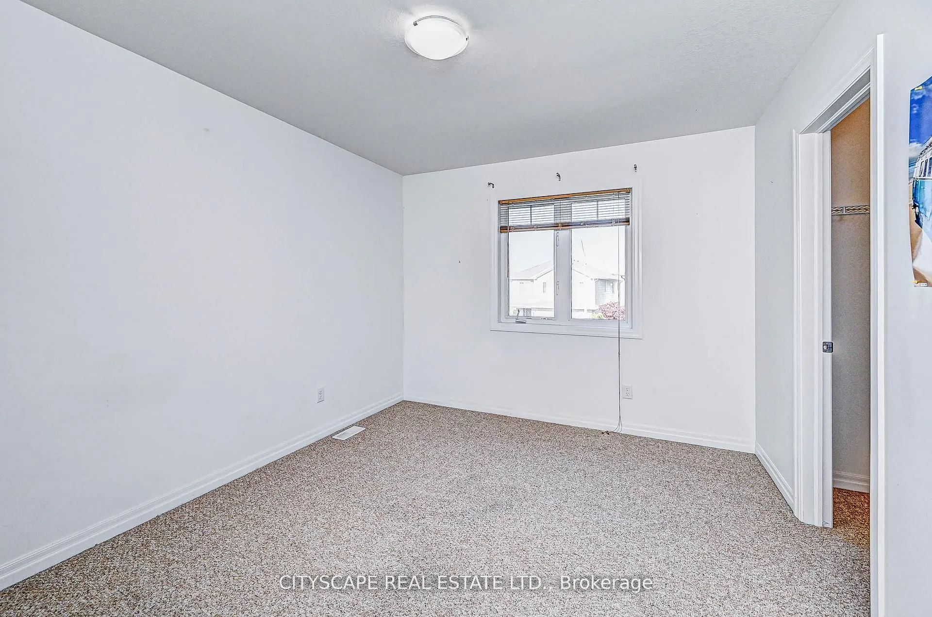6 Castlebay Street