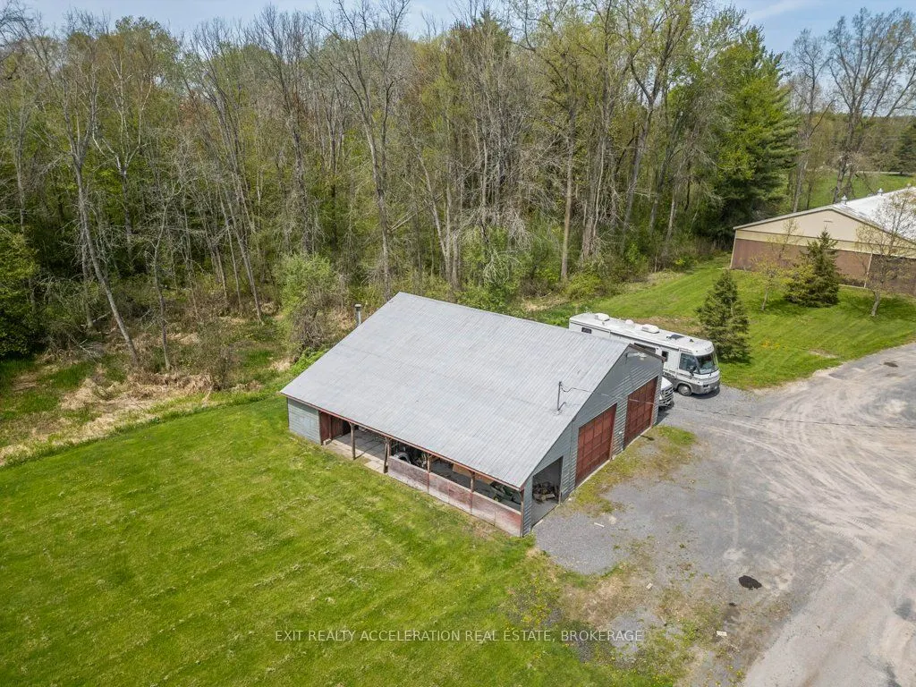 8738 County Road 2 W