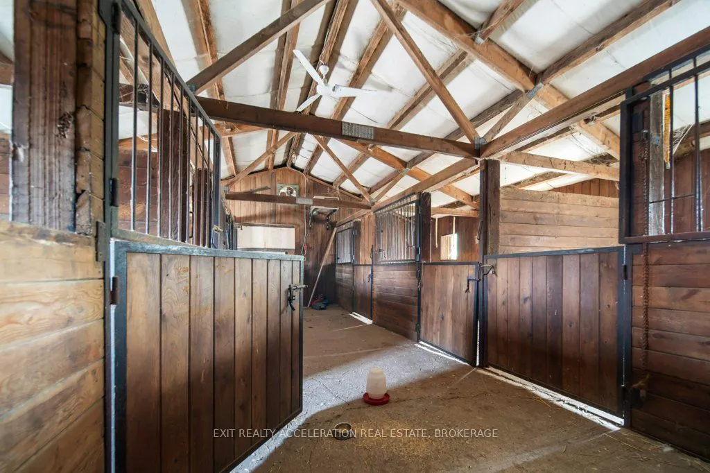 8738 County Road 2 W