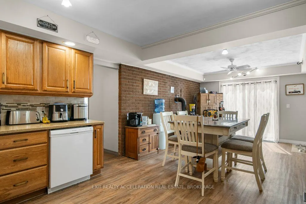 8738 County Road 2 W