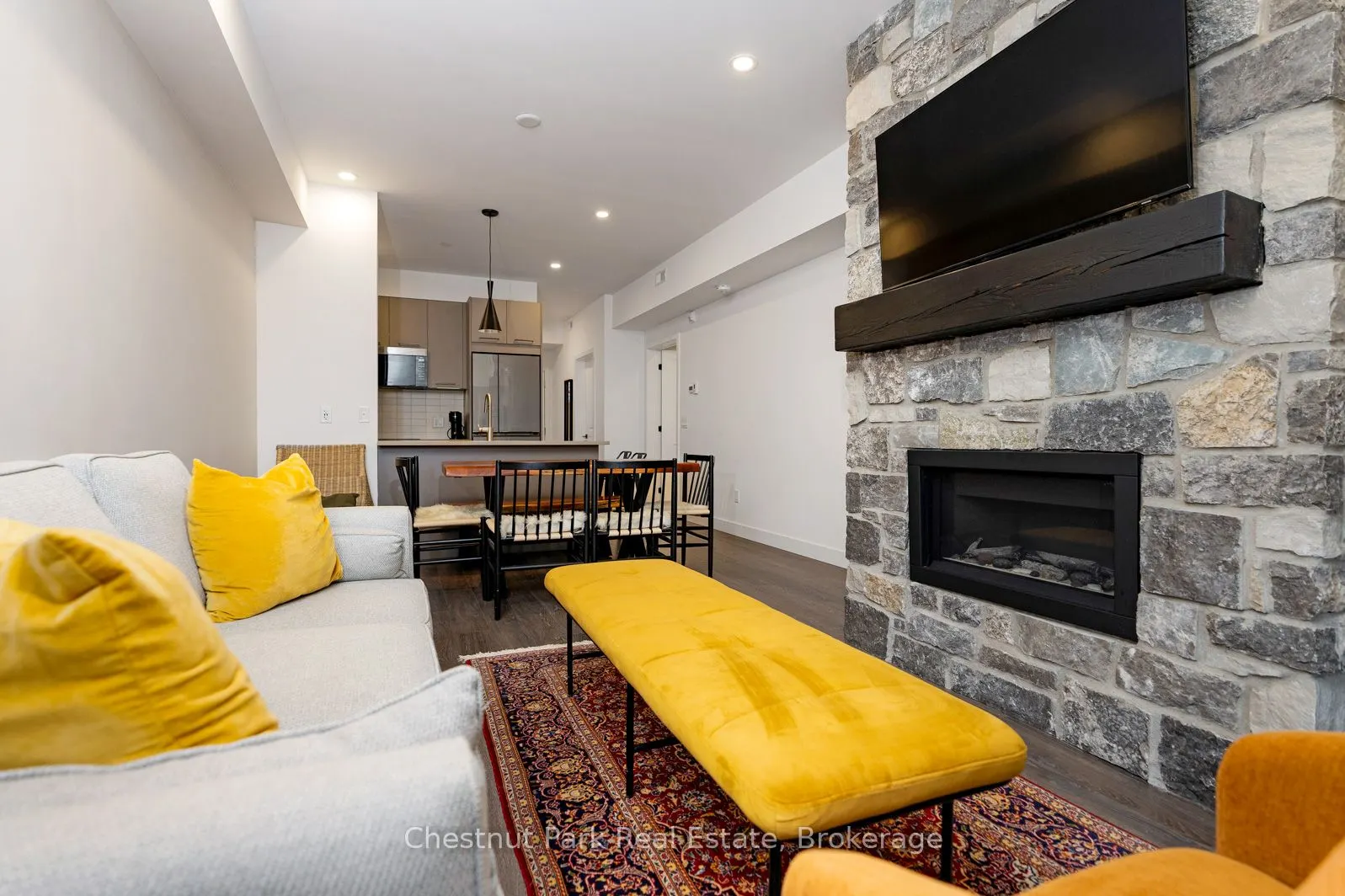 18 Beckwith Lane, #202