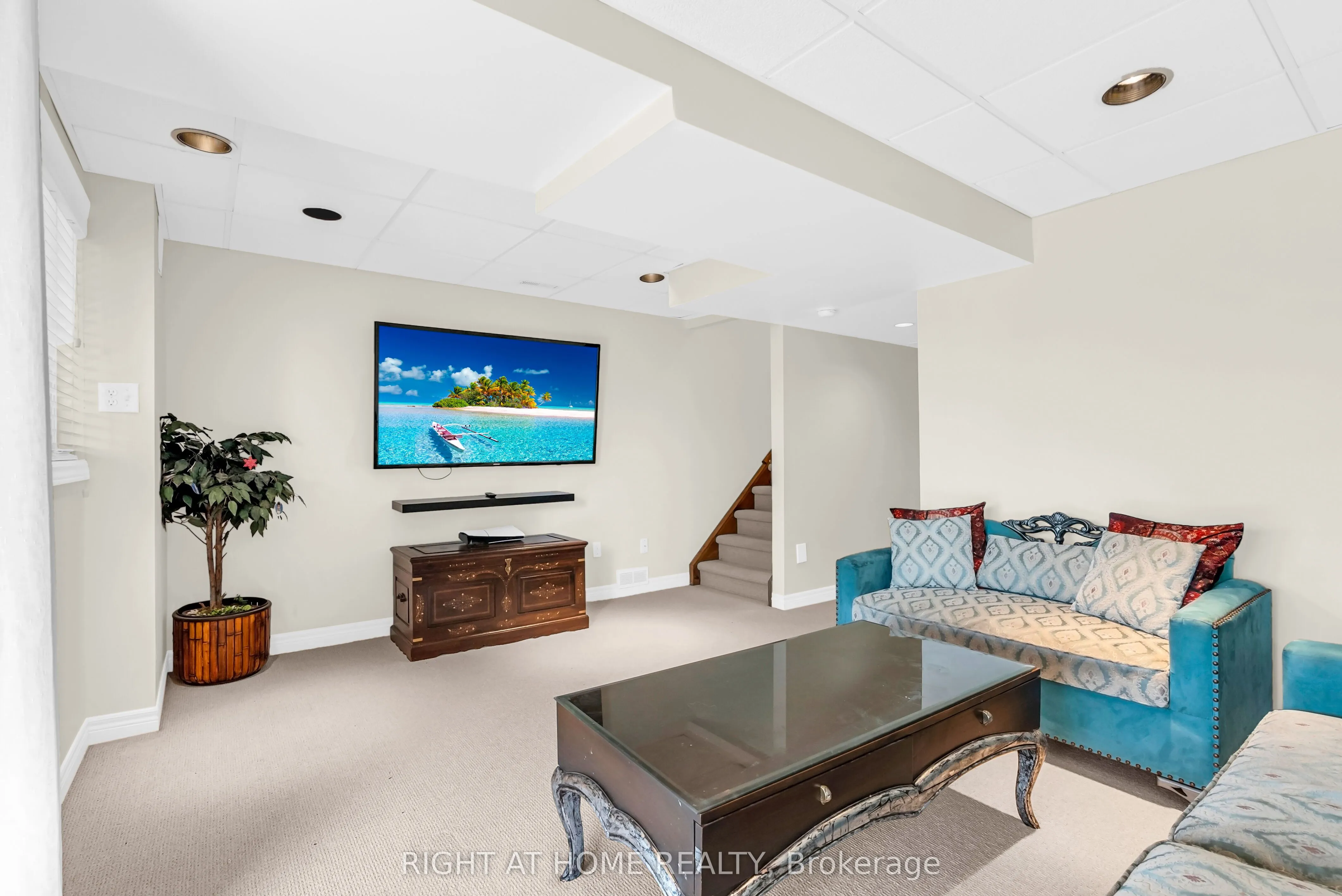 20 SLATER Court