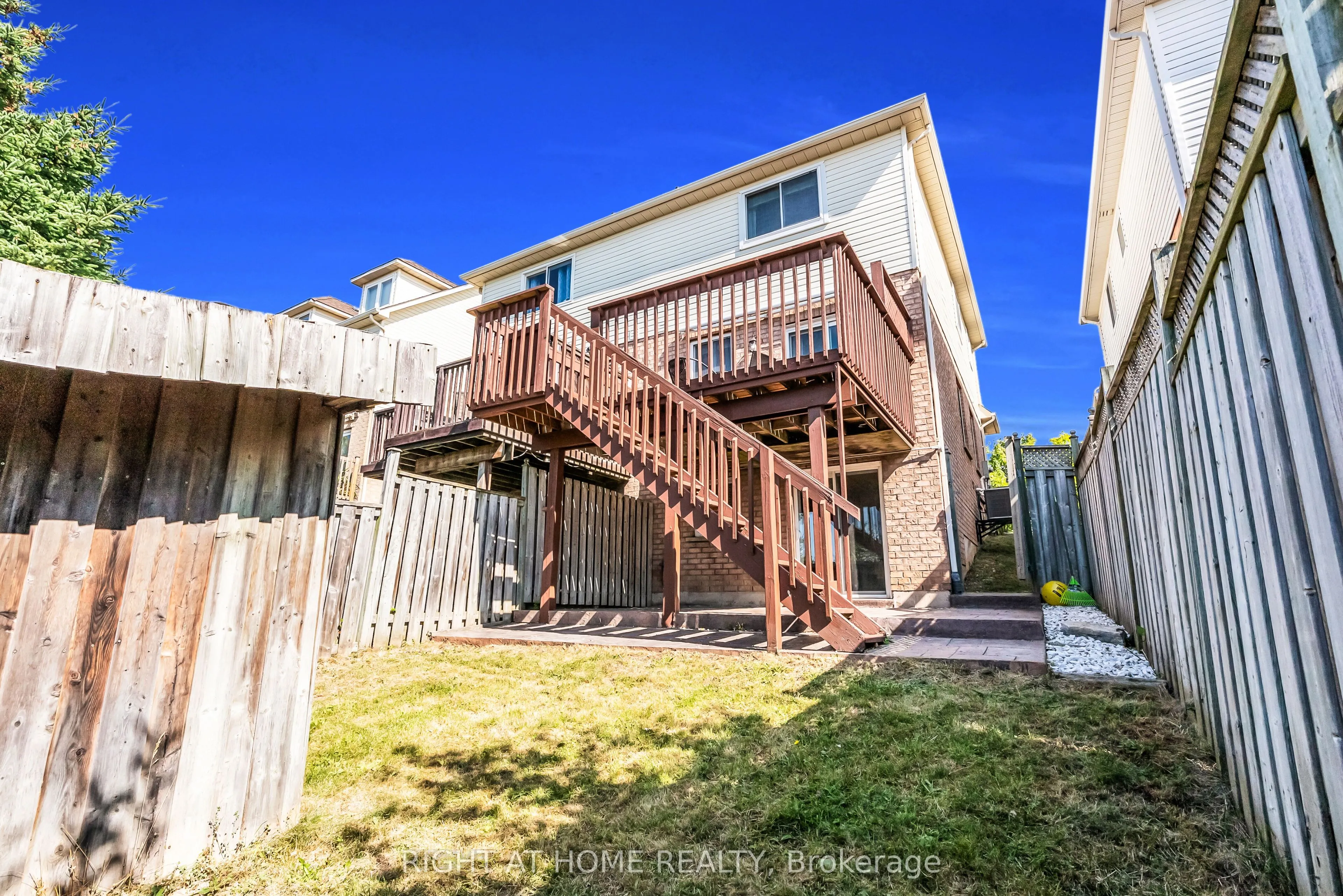 20 SLATER Court