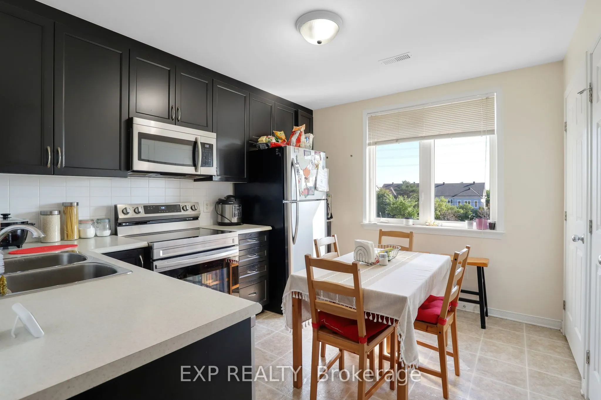 2559 Longfields Drive, #24