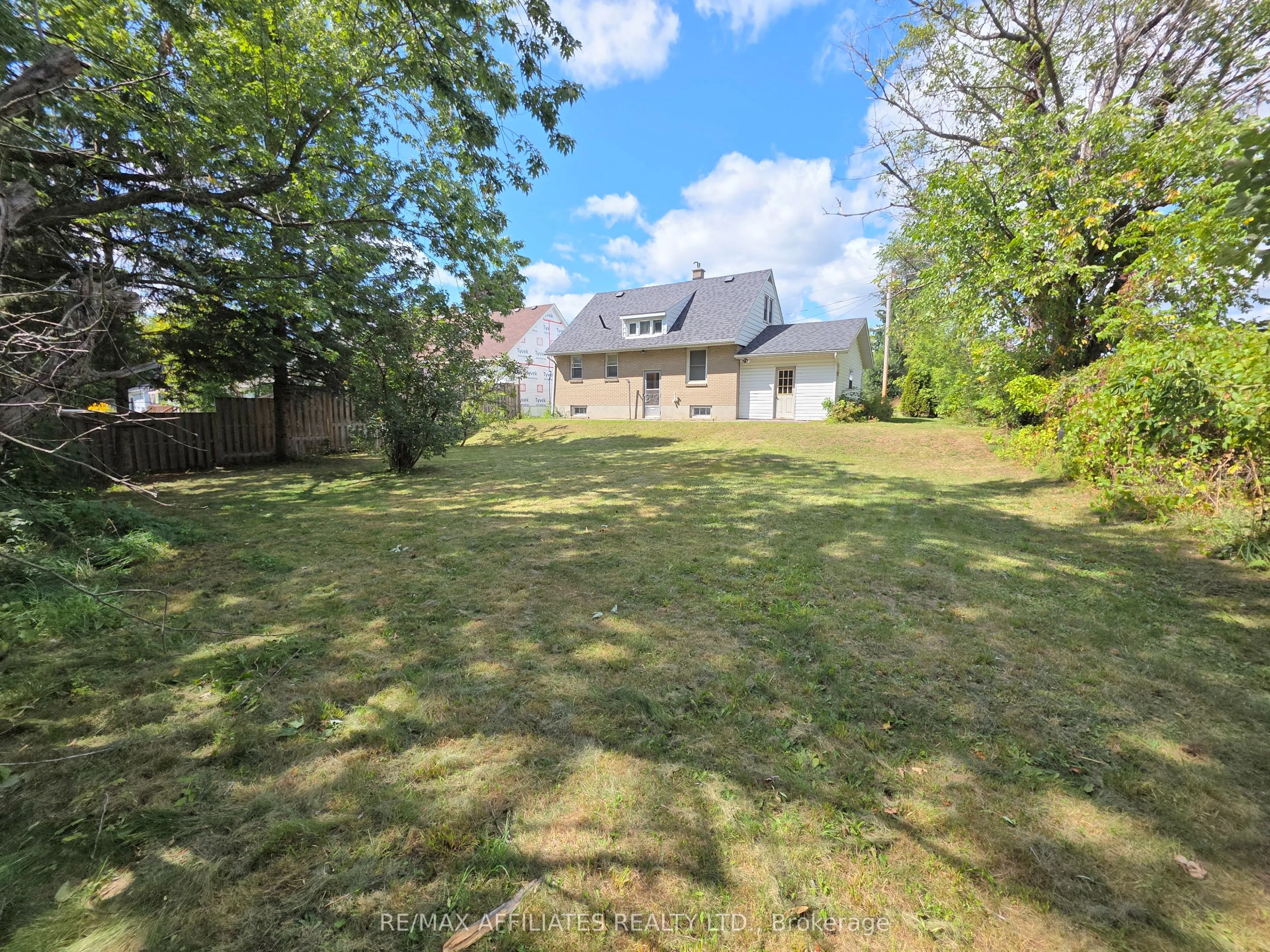 41 Elgin Street W