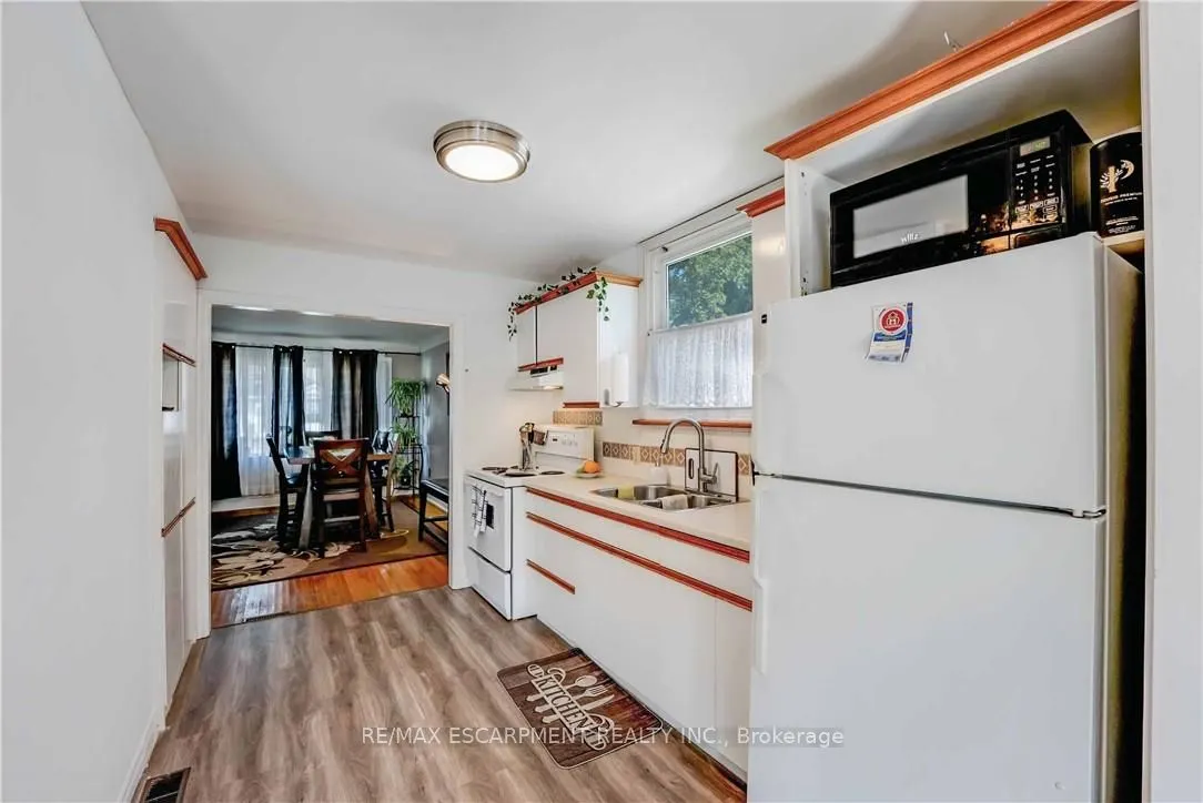 111 East 25th Street