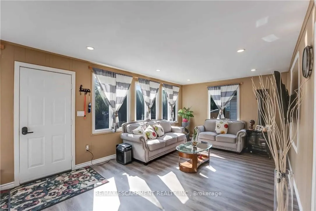 111 East 25th Street