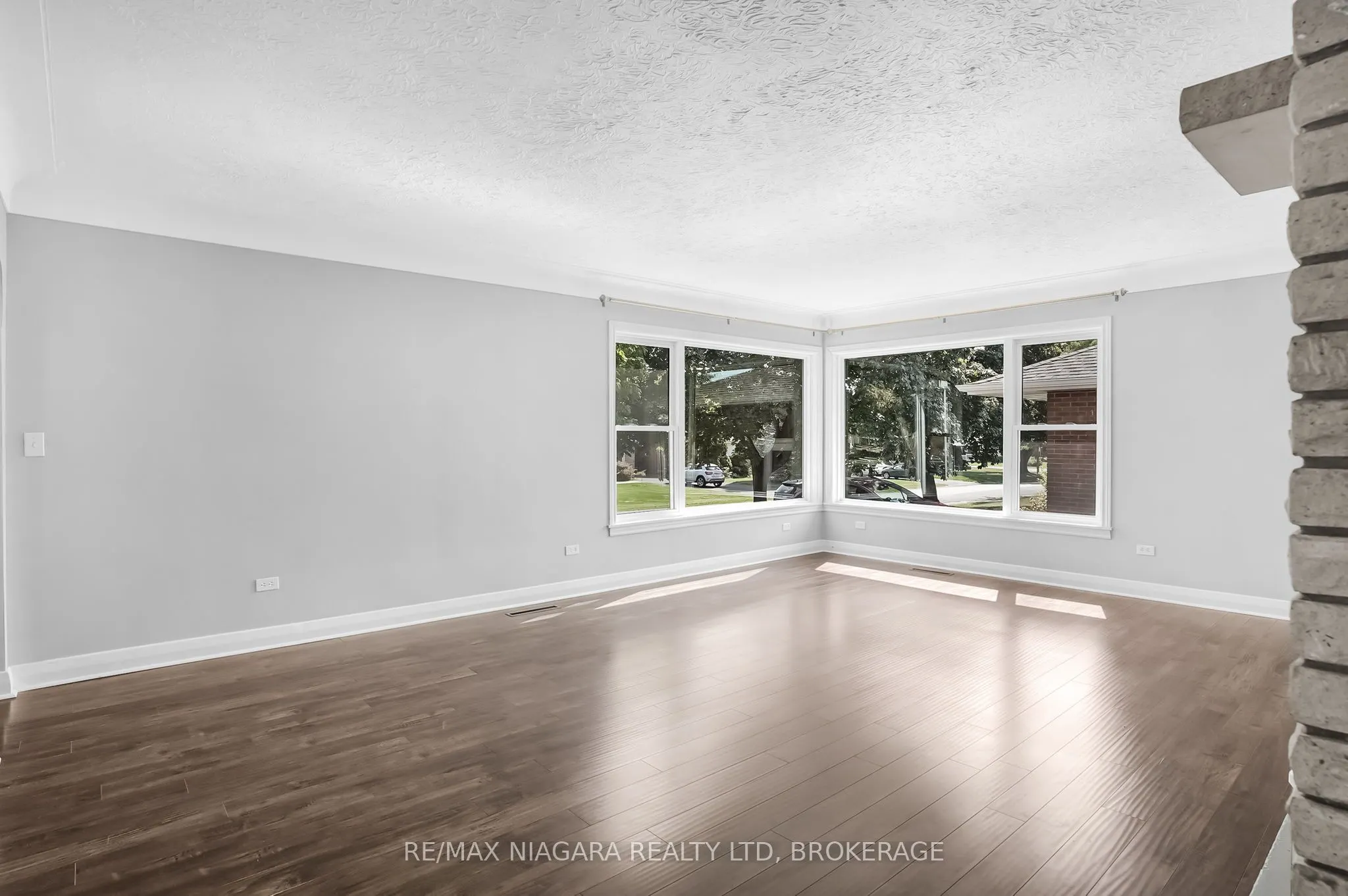 85 Diffin Drive