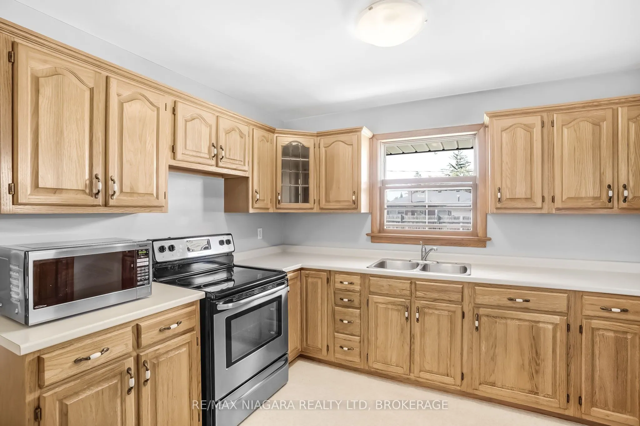 85 Diffin Drive