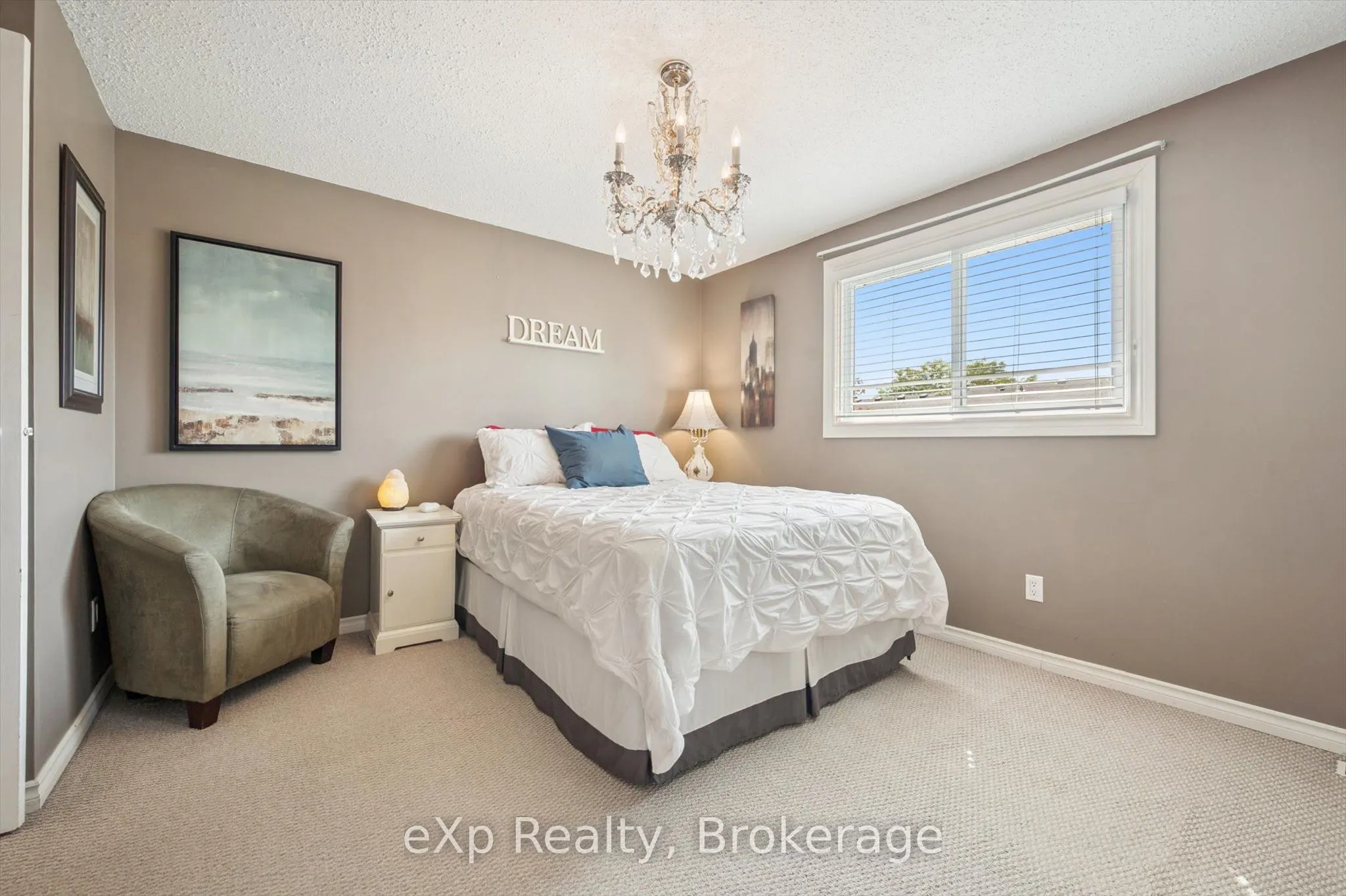 40 Silvercreek Parkway N, #44