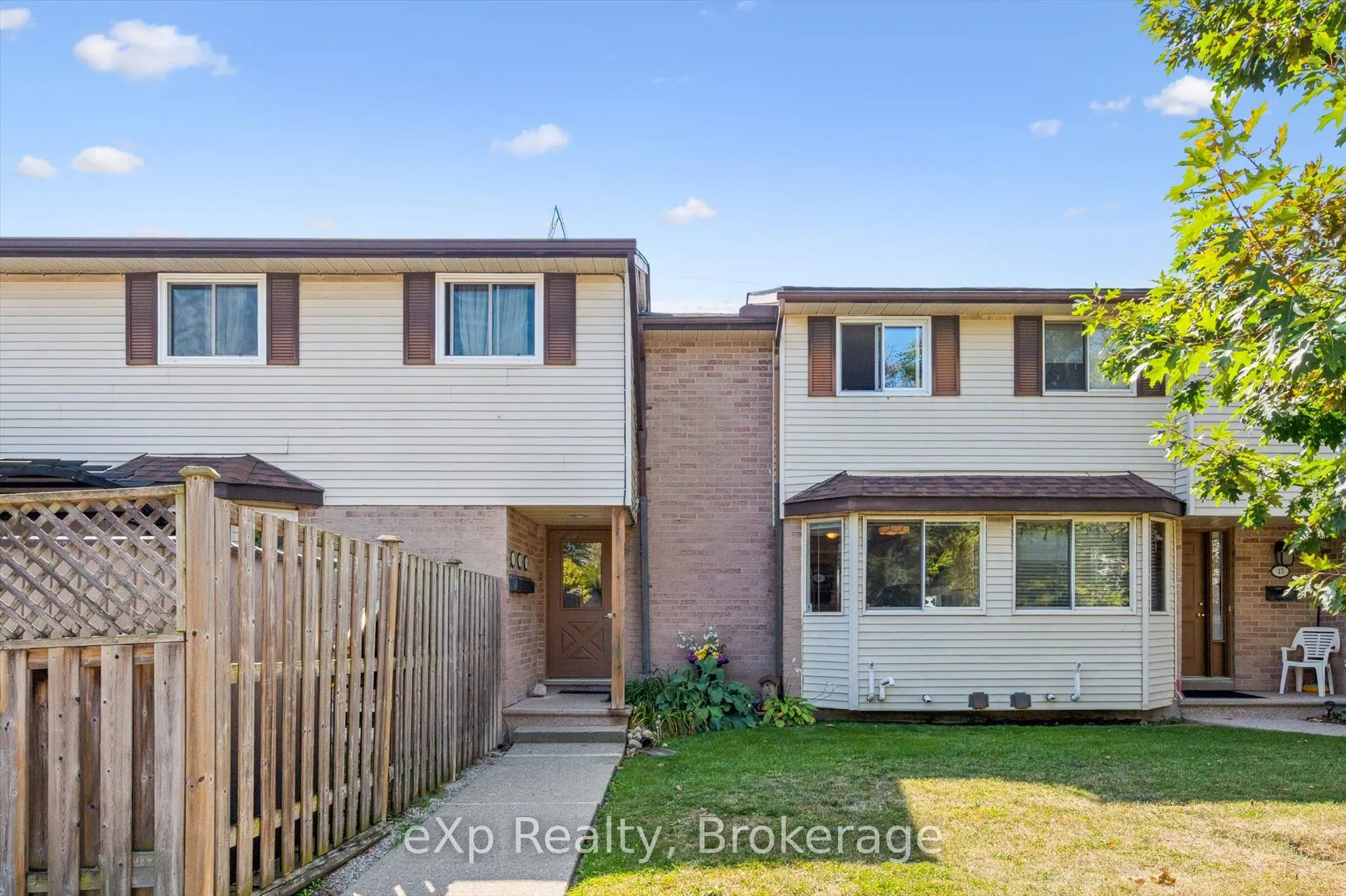40 Silvercreek Parkway N, #44