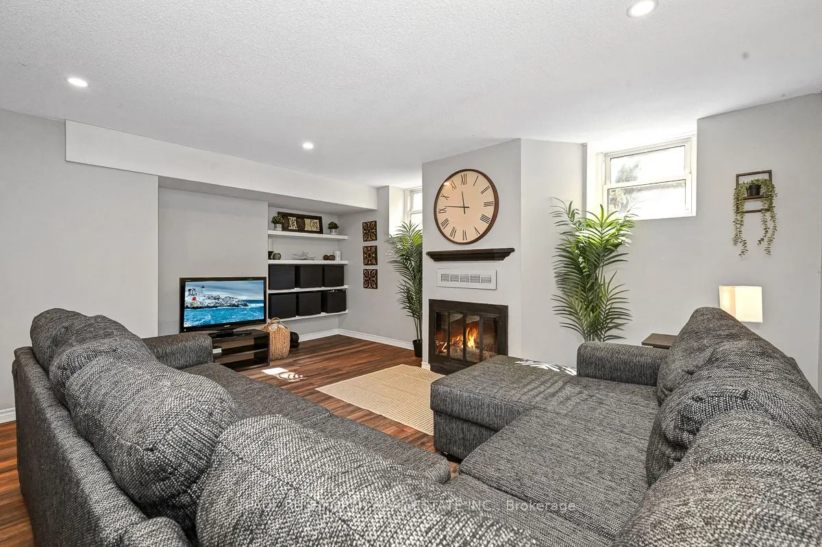 244 Charlotte Street, #1