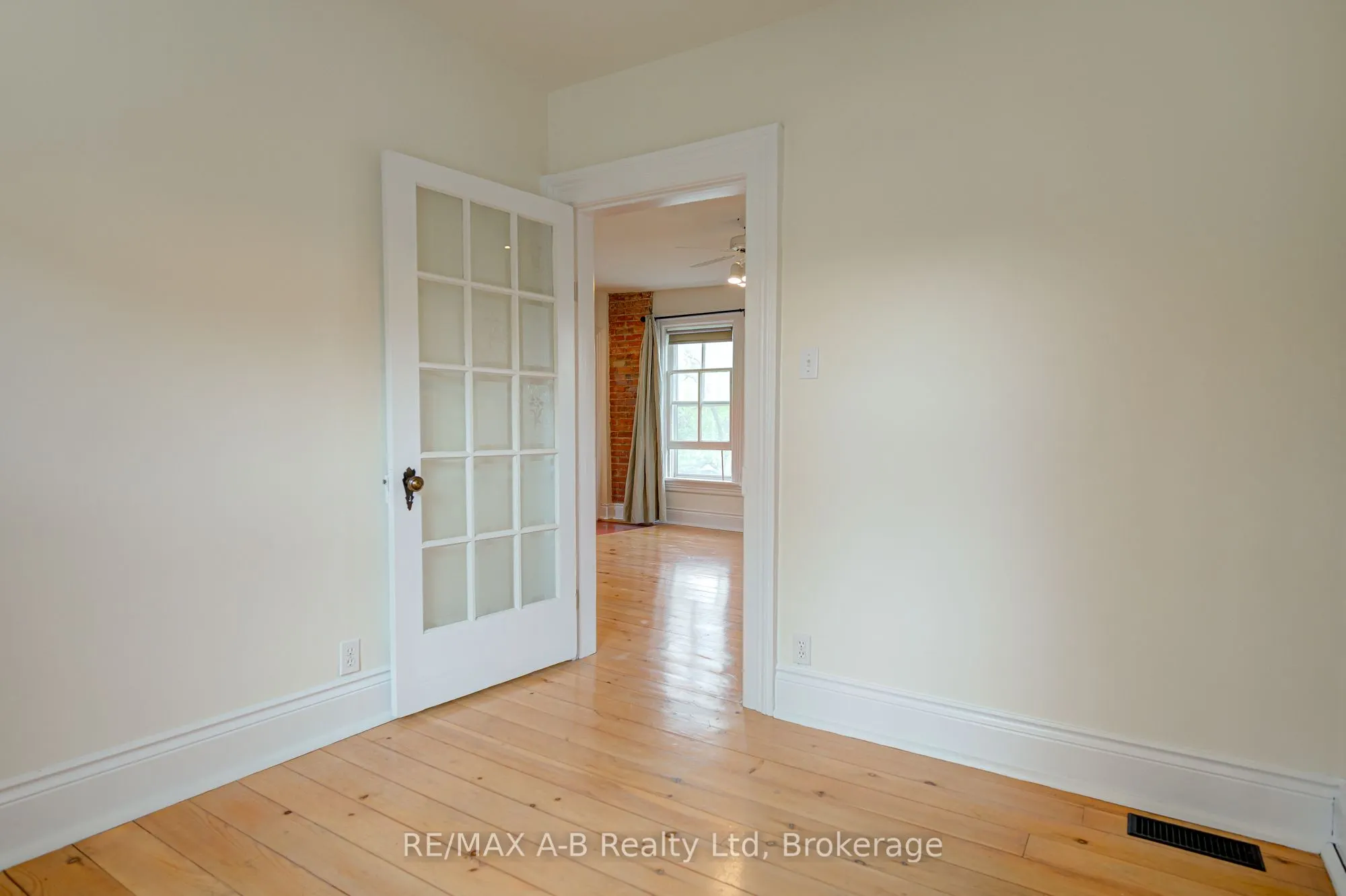 258 Douro Street
