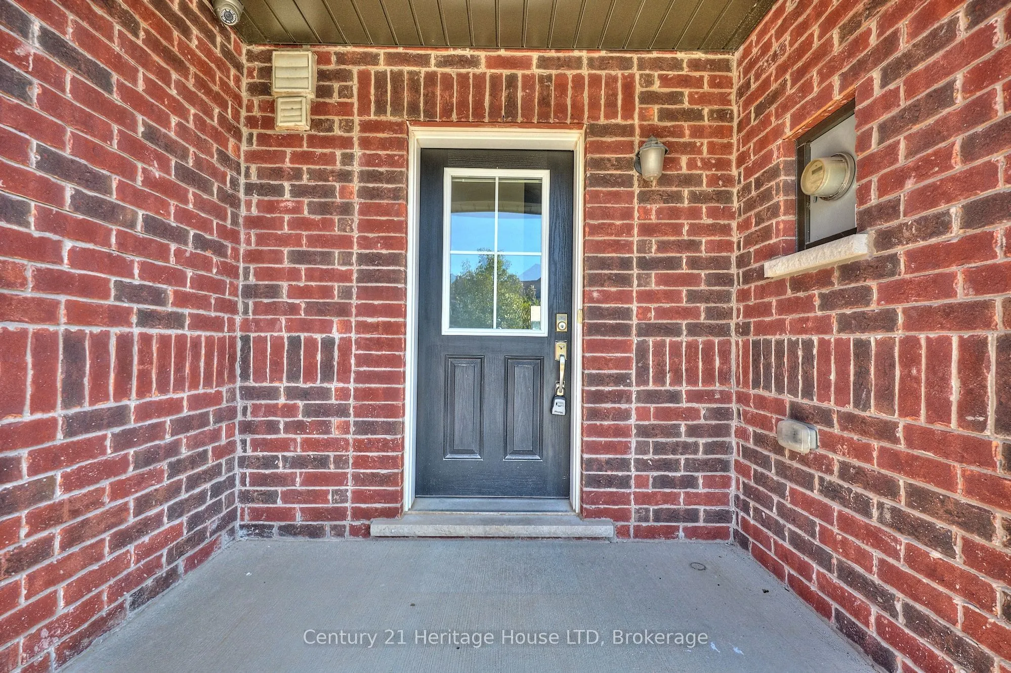 289 SILVERWOOD Avenue