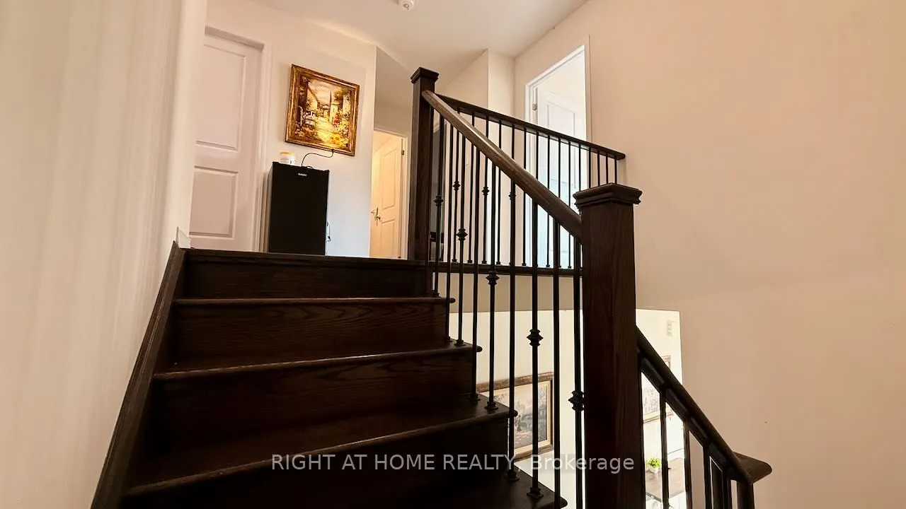 52 Royal Coachman Way