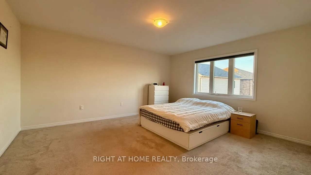 52 Royal Coachman Way