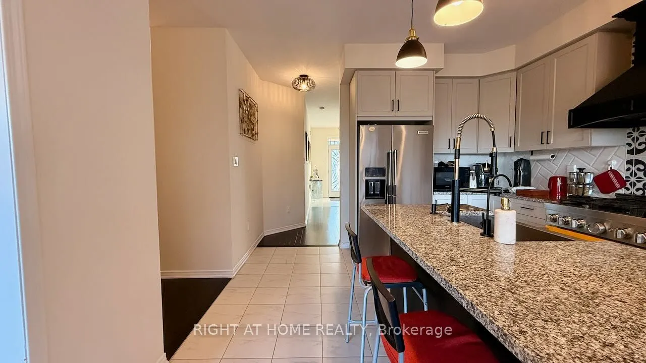52 Royal Coachman Way