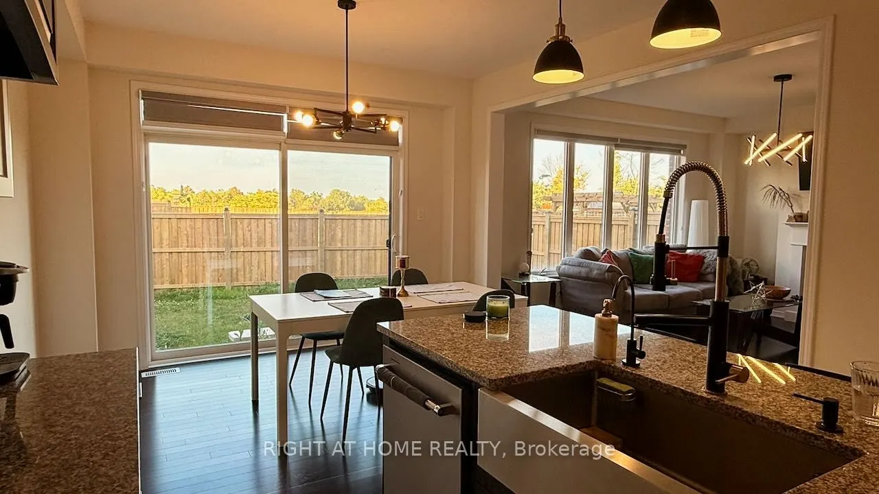 52 Royal Coachman Way