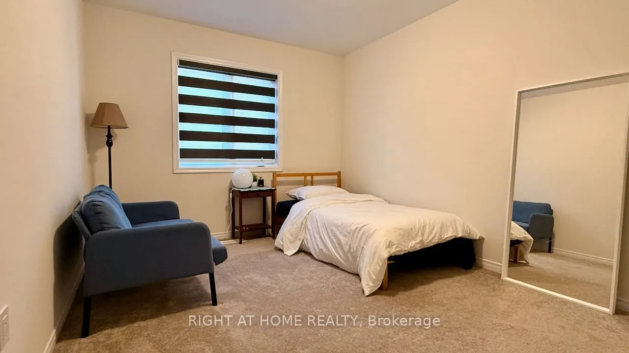 52 Royal Coachman Way