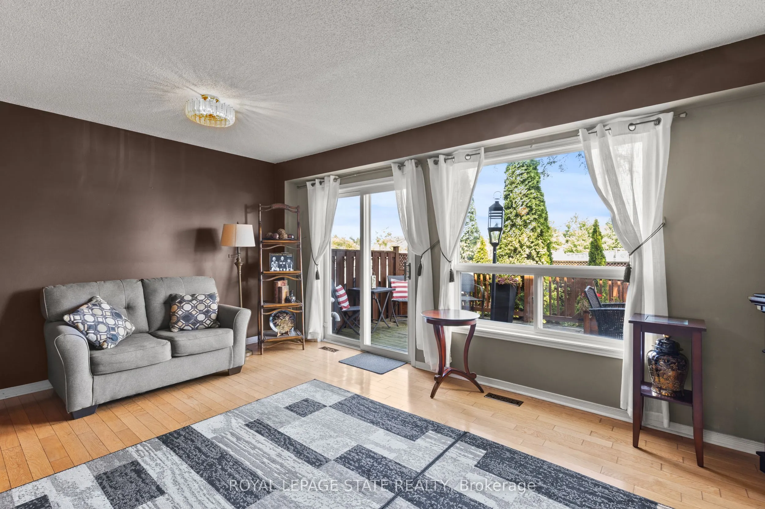 1860 Upper Gage Avenue, #11