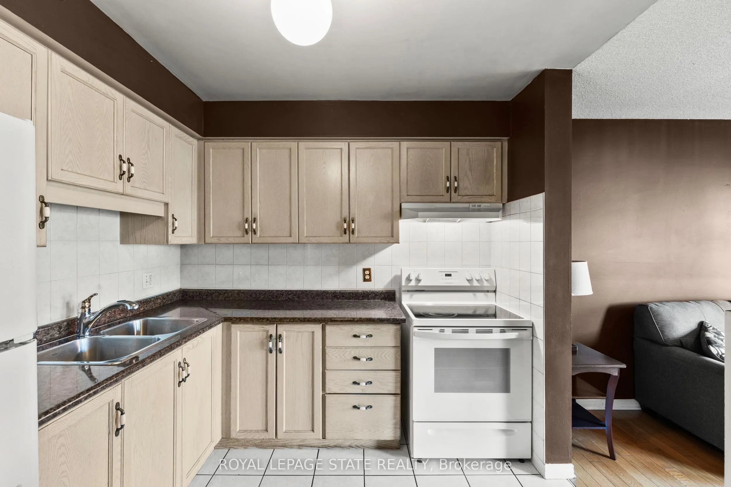 1860 Upper Gage Avenue, #11