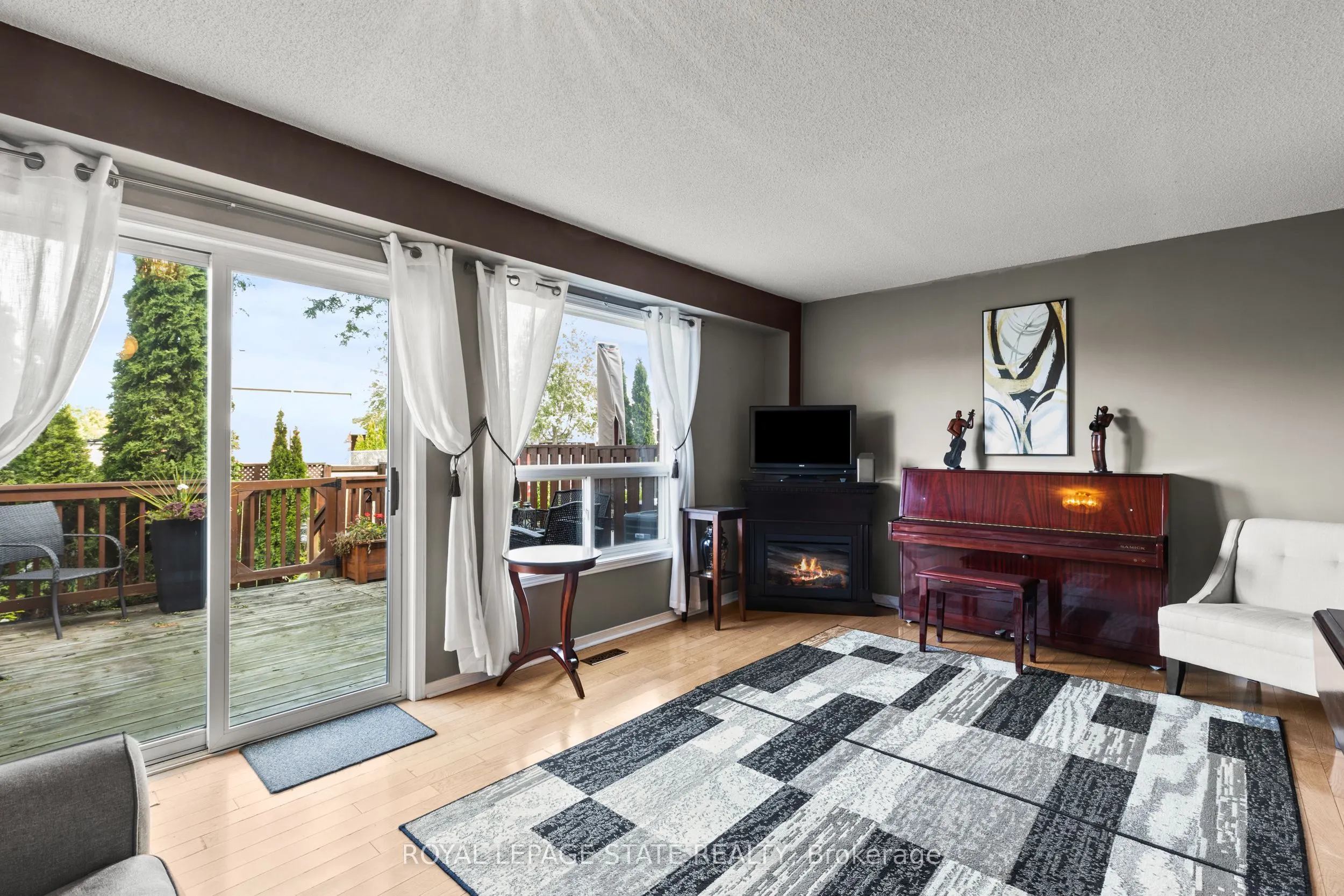 1860 Upper Gage Avenue, #11