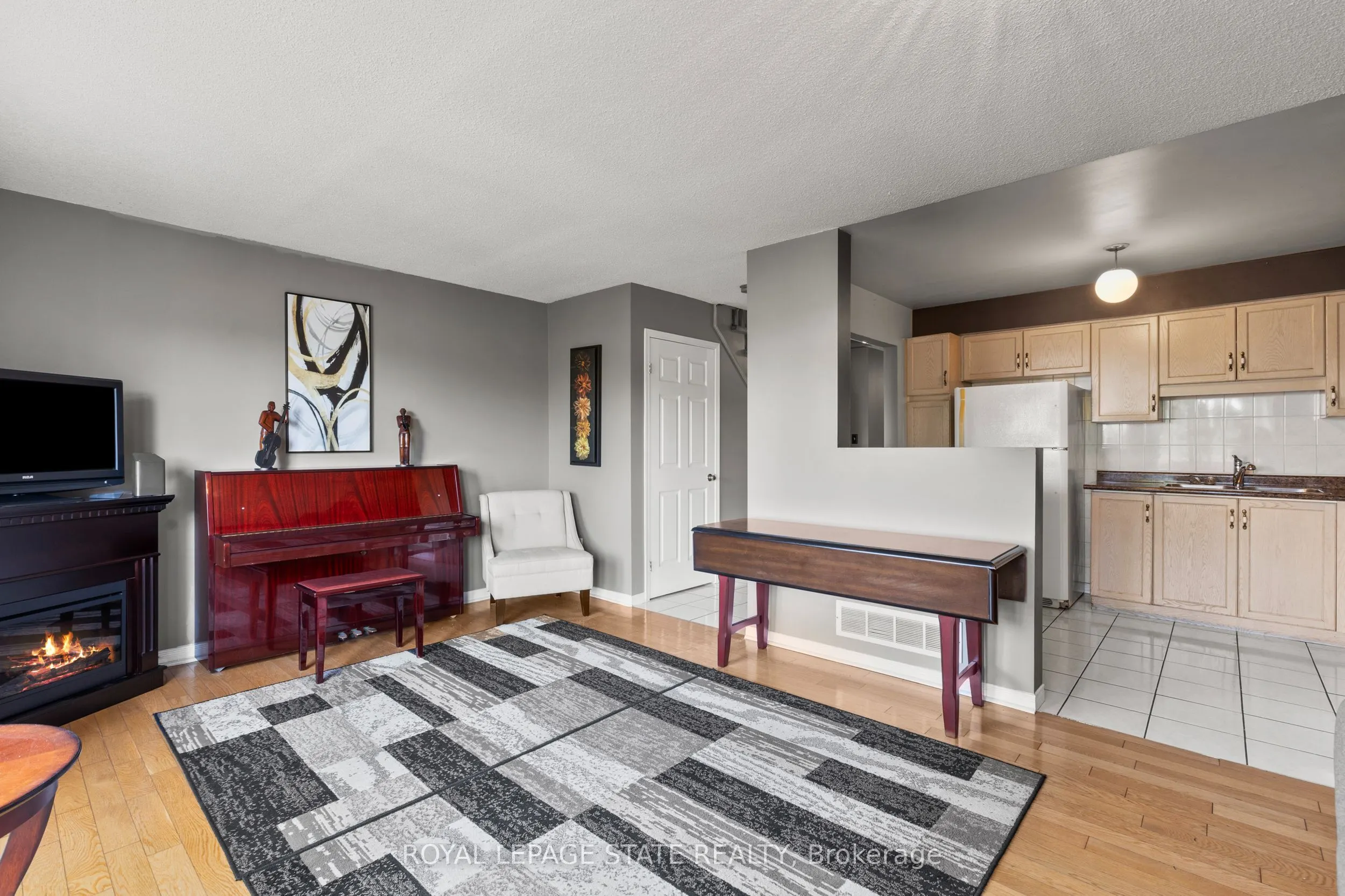 1860 Upper Gage Avenue, #11